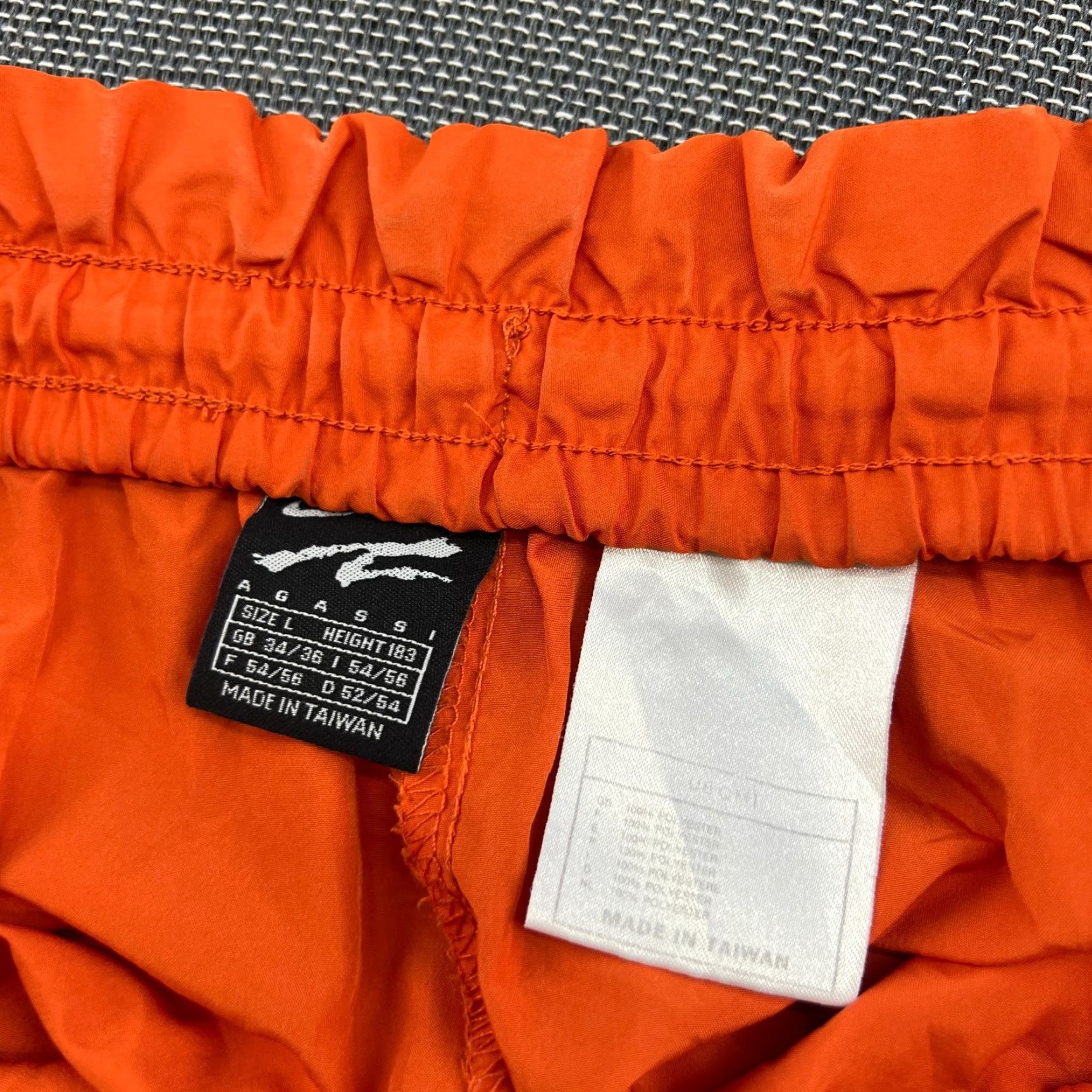 Nike Nike Agassi Mens Tennis Shorts Large Orange Vintage VTG Y2K Swoosh Athletic Casual Activewear Shorts Size US 33 - 4 Thumbnail