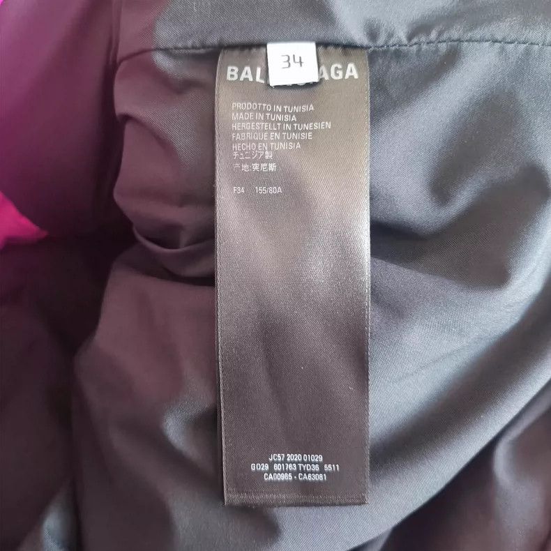 Balenciaga Balenciaga size 34 Women's Pink Loose Snap Down Puffer Jac Size S / US 4 / IT 40 - 6 Thumbnail