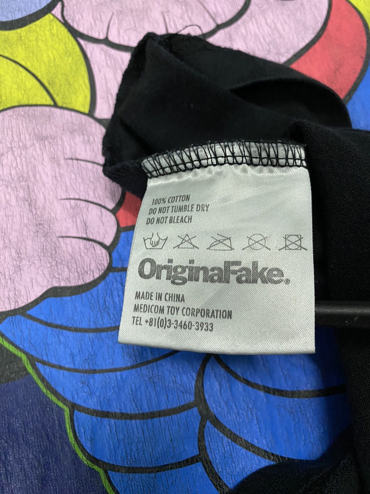 Kaws × Original Fake 💥RARE💥 ORIGINAL FAKE x KAWS Michelin Man Tee Size US M / EU 48-50 / 2 - 8 Thumbnail