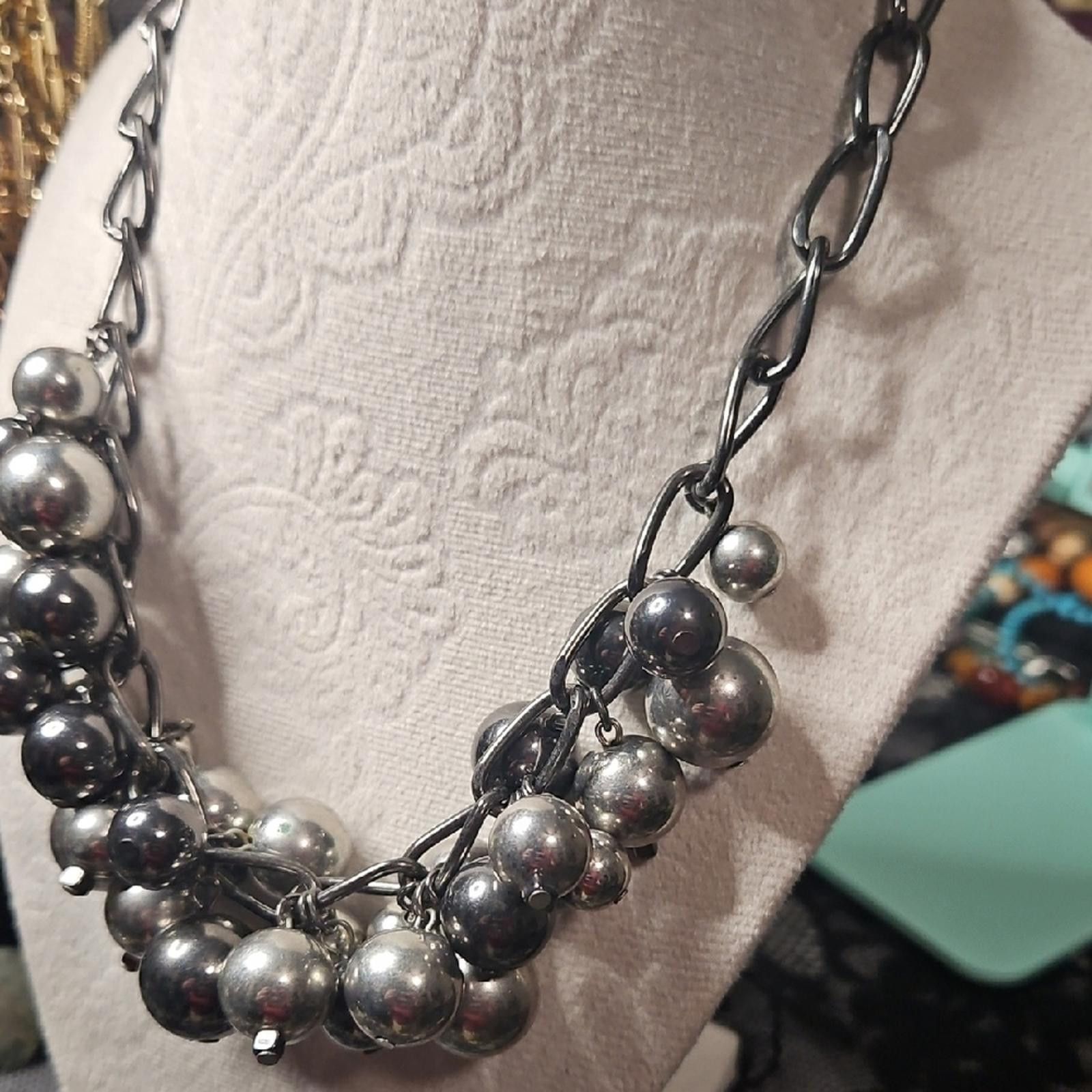 Other Elegant Silver Beaded Necklace Size ONE SIZE - 4 Thumbnail