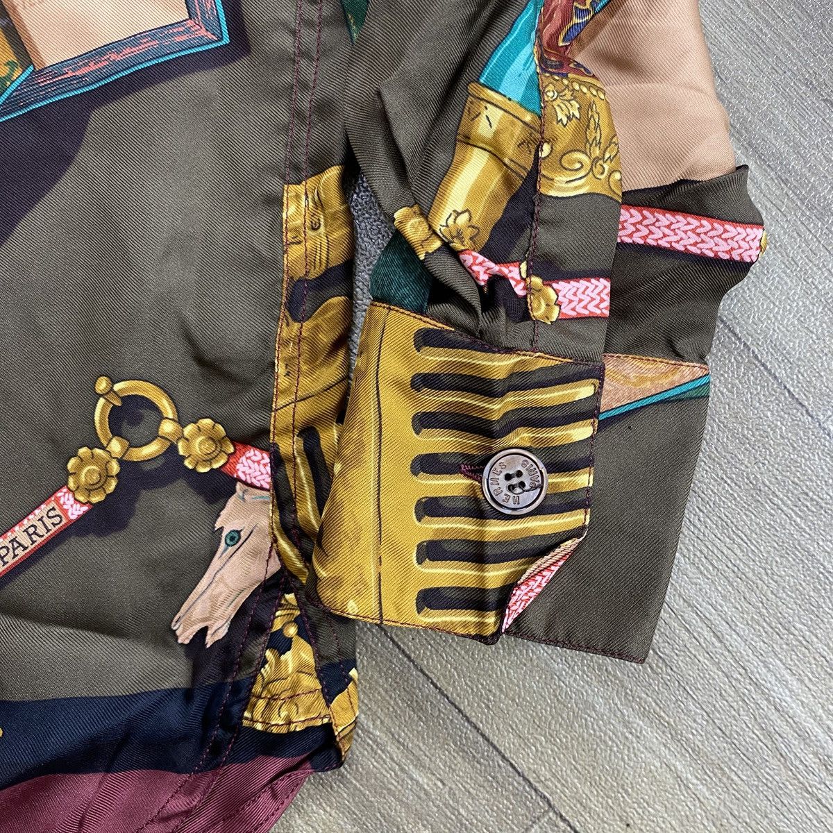 Hermes 90s Arcive Hermes Paris Equestrian Scarf Graphic Silk Shirt Size US L / EU 52-54 / 3 - 10 Thumbnail