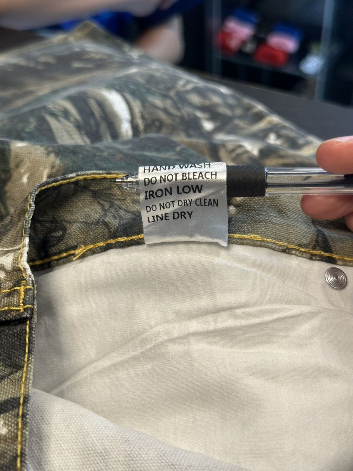 Mintcrew Mintcrew “real tree” jean shorts Size US 36 / EU 52 - 4 Thumbnail