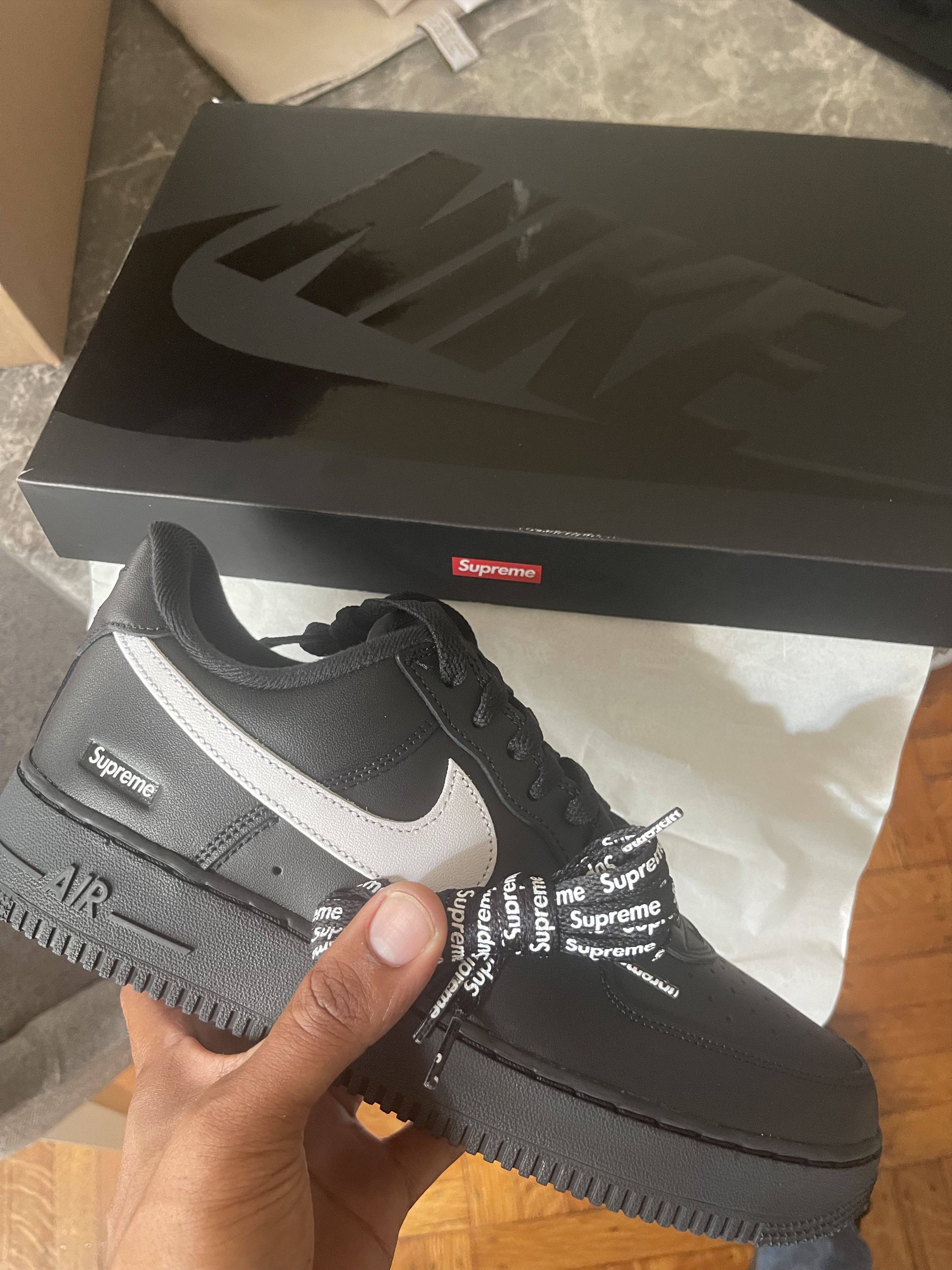 Supreme®/Nike® Air Force 1 Low