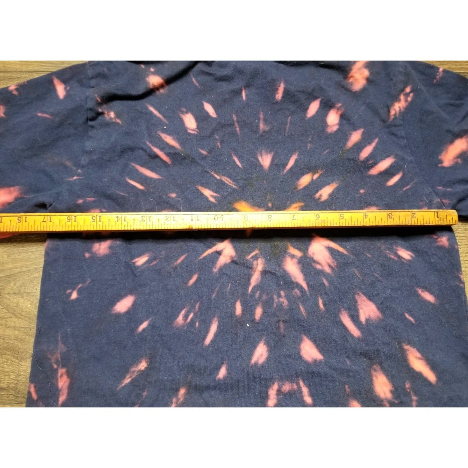 Champion VINTAGE Champion Women’s S Short Sleeve Cropped T-Shirt Reverse Dye USA Made Size S / US 4 / IT 40 - 4 Thumbnail