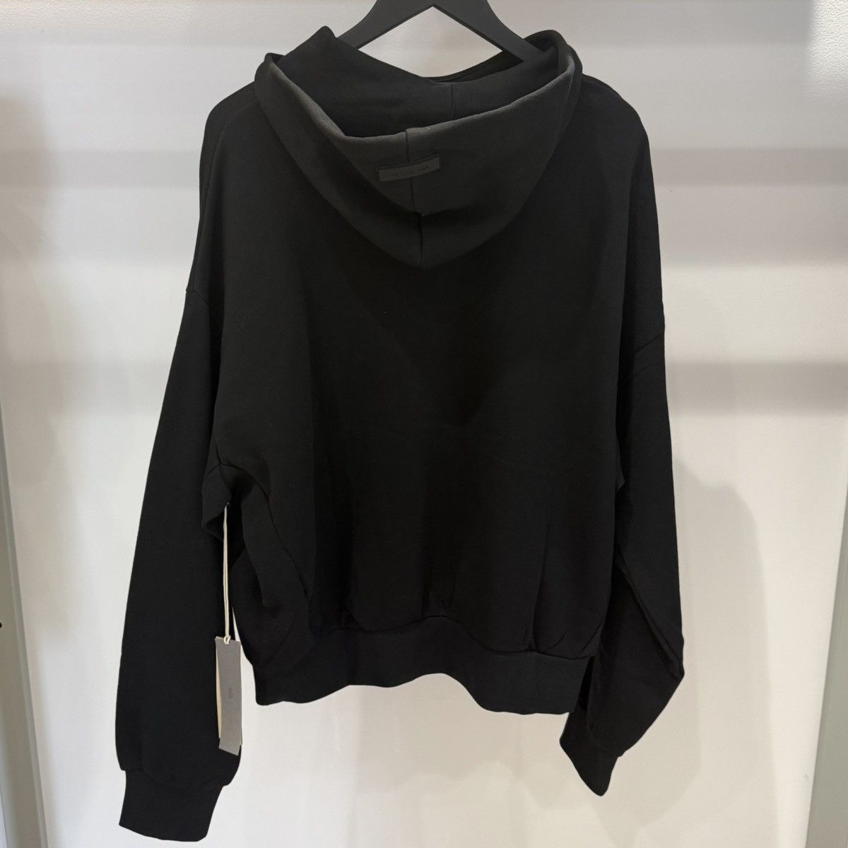 Fear of God Fear of God Essentials Arch Logo Hoodie Jet Black Size US S / EU 44-46 / 1 - 2 Thumbnail