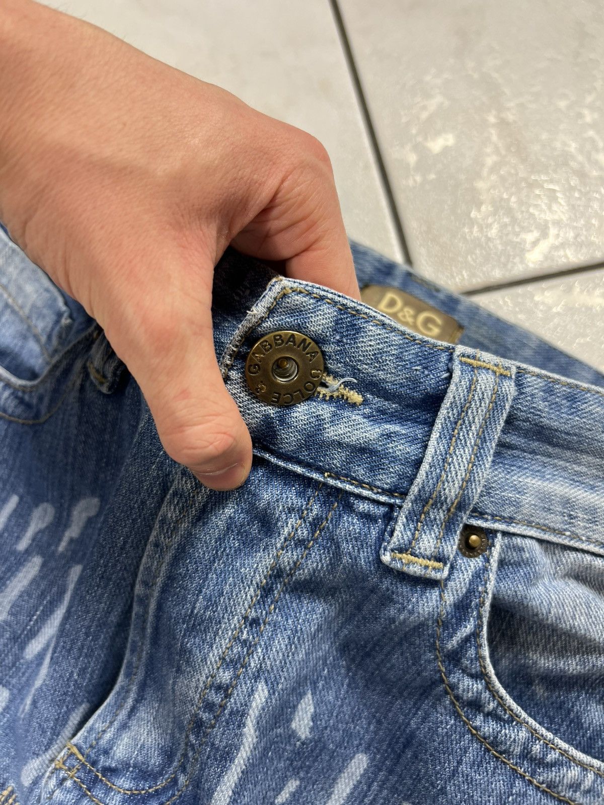 Dolce & Gabbana Vintage Dolce & Gabbana distressed denim y2k painted jeans Size US 31 - 10 Thumbnail