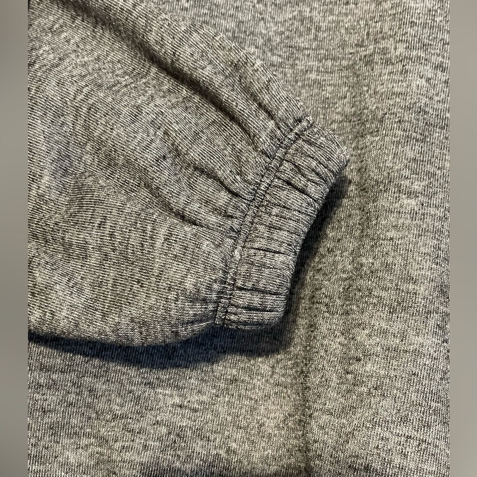 Other Derek Heart NWT Small Women Gray Pullover Fleece Sweatshirt Size S / US 4 / IT 40 - 4 Thumbnail