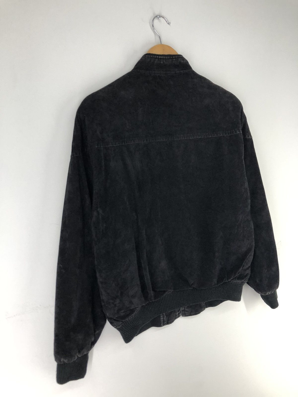 Vintage Vintage Velvet Black Bomber Jacket Size US L / EU 52-54 / 3 - 16 Thumbnail