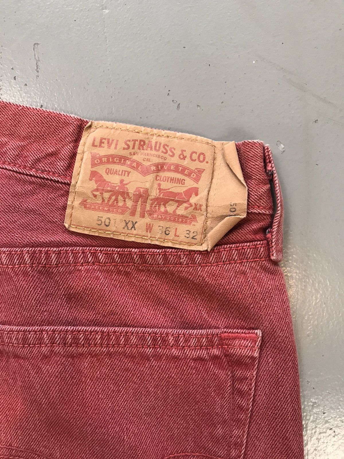 Levi's × Vintage Vintage Levi’s red tab denim Size US 34 / EU 50 - 9 Thumbnail