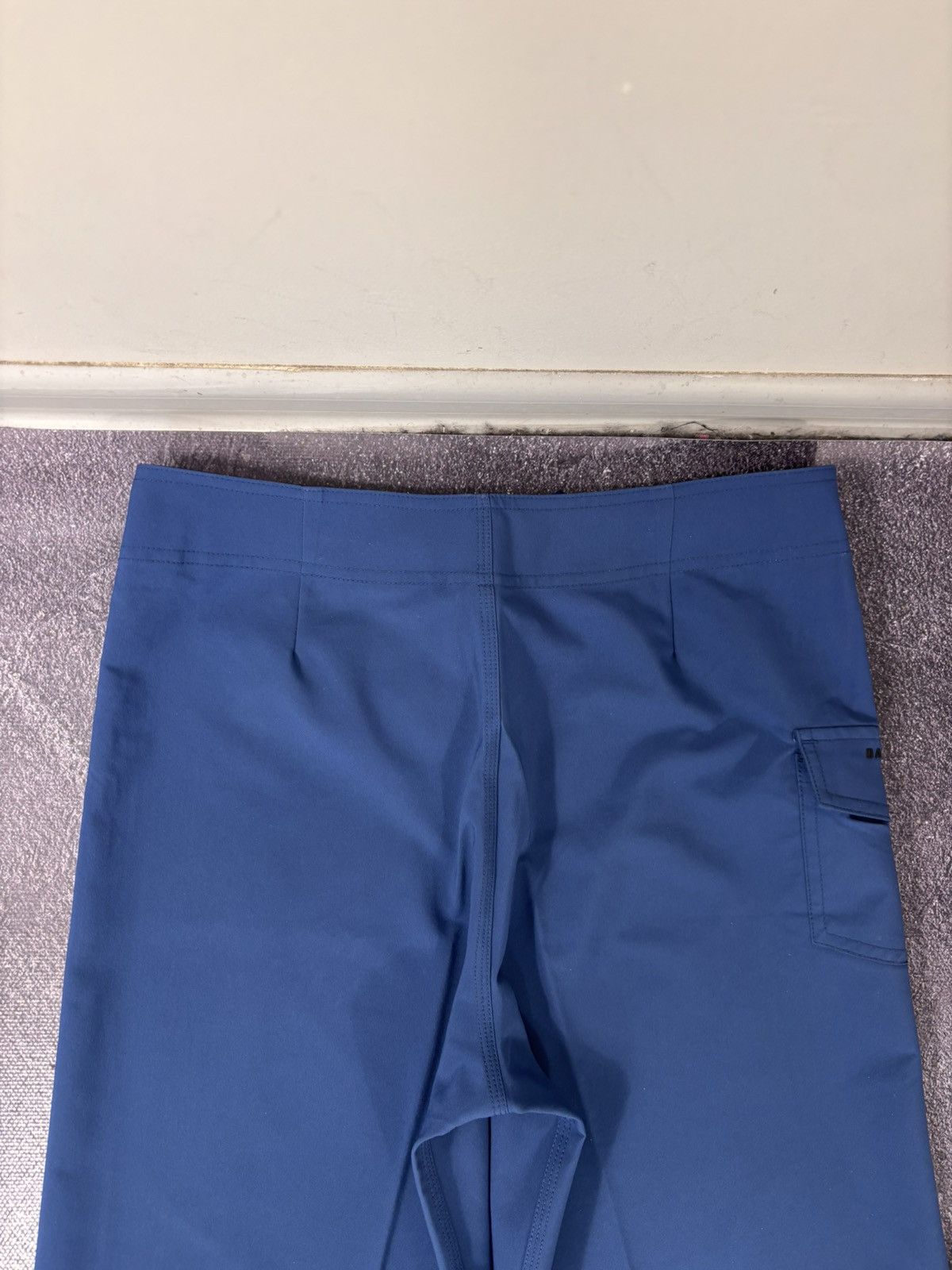 Oakley Oakley Kana 21 Boardshort NWT Men’s Dark Blue Swim Shorts Size US 30 / EU 46 - 21 Thumbnail