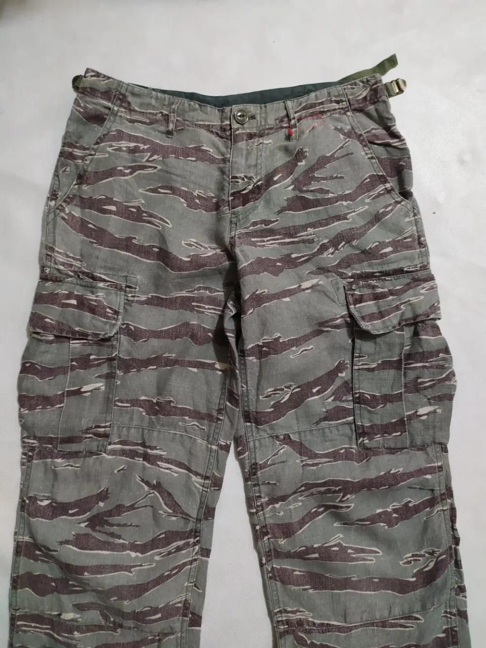 Japanese Brand × United Arrows United Arrow Tiger Camo Linen Cargo Pants Pink Label Size 30" / US 8 / IT 44 - 2 Thumbnail
