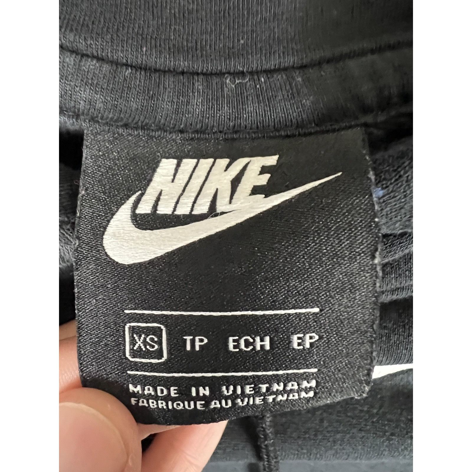 Nike Vintage Nike Black Hoodie Sweatshirt Women's XS Y2K Embroide Size XS / US 0-2 / IT 36-38 - 5 Thumbnail