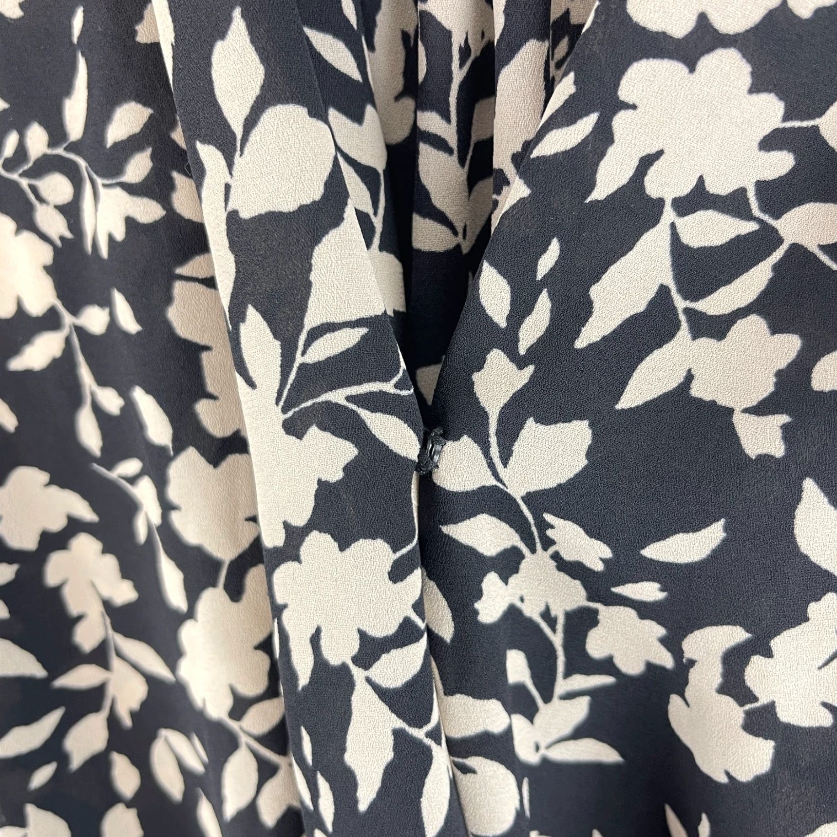 Vintage Pleione Black Floral Print Long Sleeve Shirt Womens XS Draped Neck Sheer, Bohemian Casual Blouse Size XS / US 0-2 / IT 36-38 - 6 Thumbnail