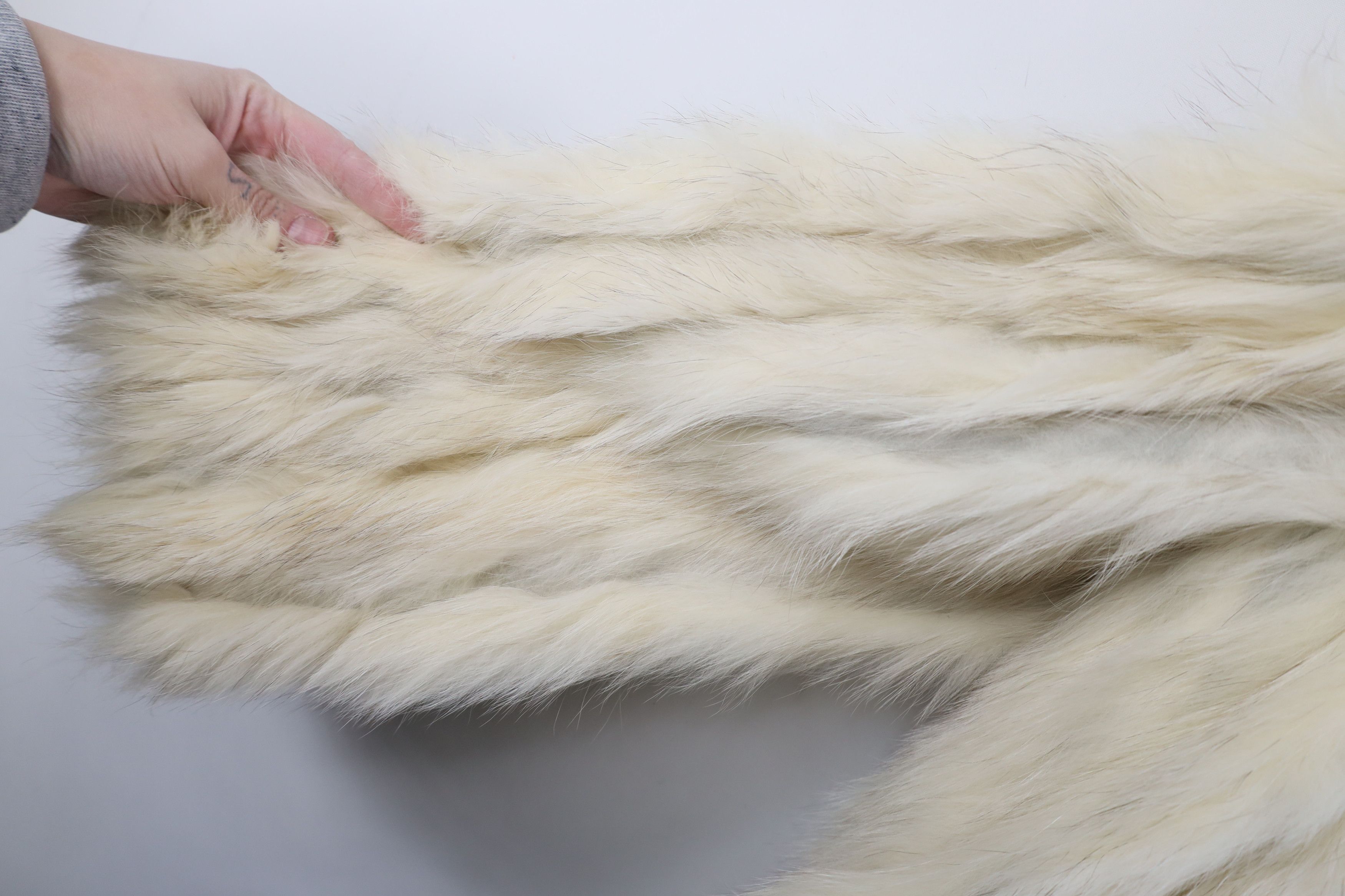 Vintage Vintage 80s 90s Streetwear Genuine Fox Fur Jacket Coat Cream Size M / US 6-8 / IT 42-44 - 4 Thumbnail