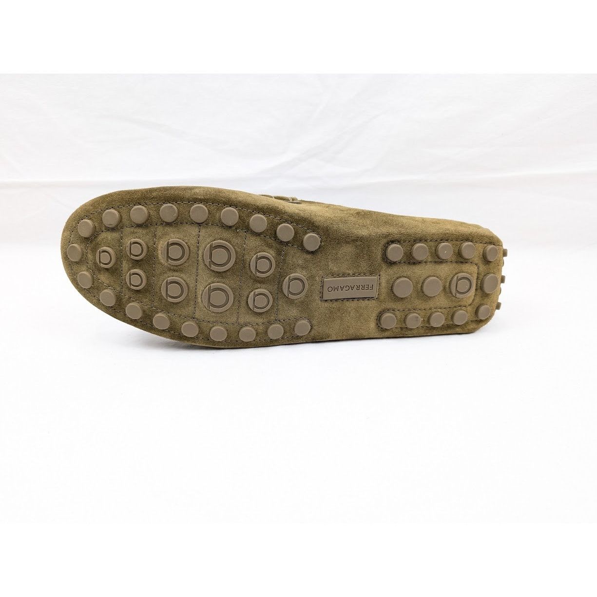Salvatore Ferragamo o1rshd1 Suede Calf Loafers in Olive Size US 10 / EU 43 - 11 Thumbnail