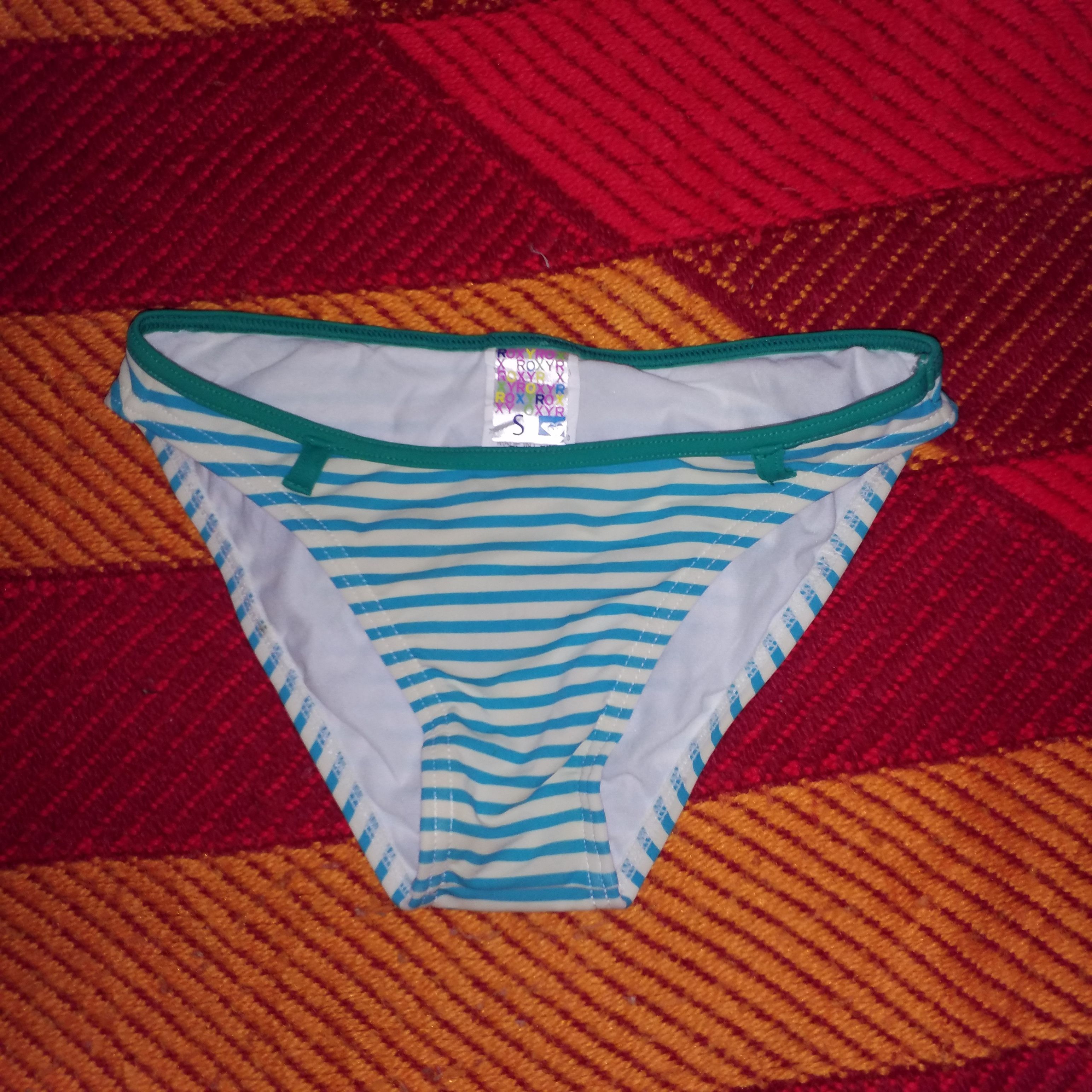 Japanese Brand ROXY UNDERWEAR Size S / US 4 / IT 40 - 1 Thumbnail