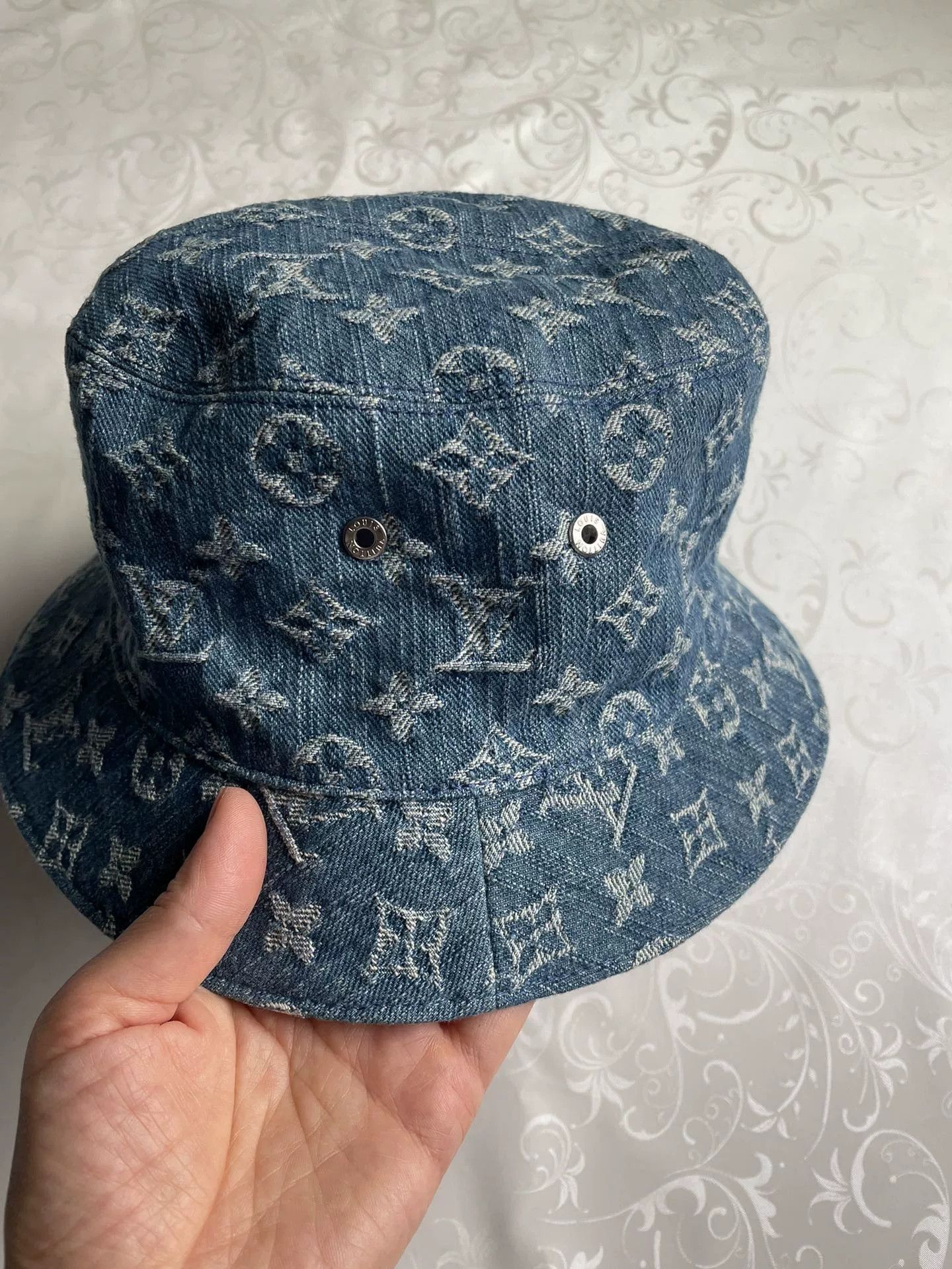 Louis Vuitton Louis Vuitton Denim Reversible Bucket Hat Size ONE SIZE - 1 Thumbnail