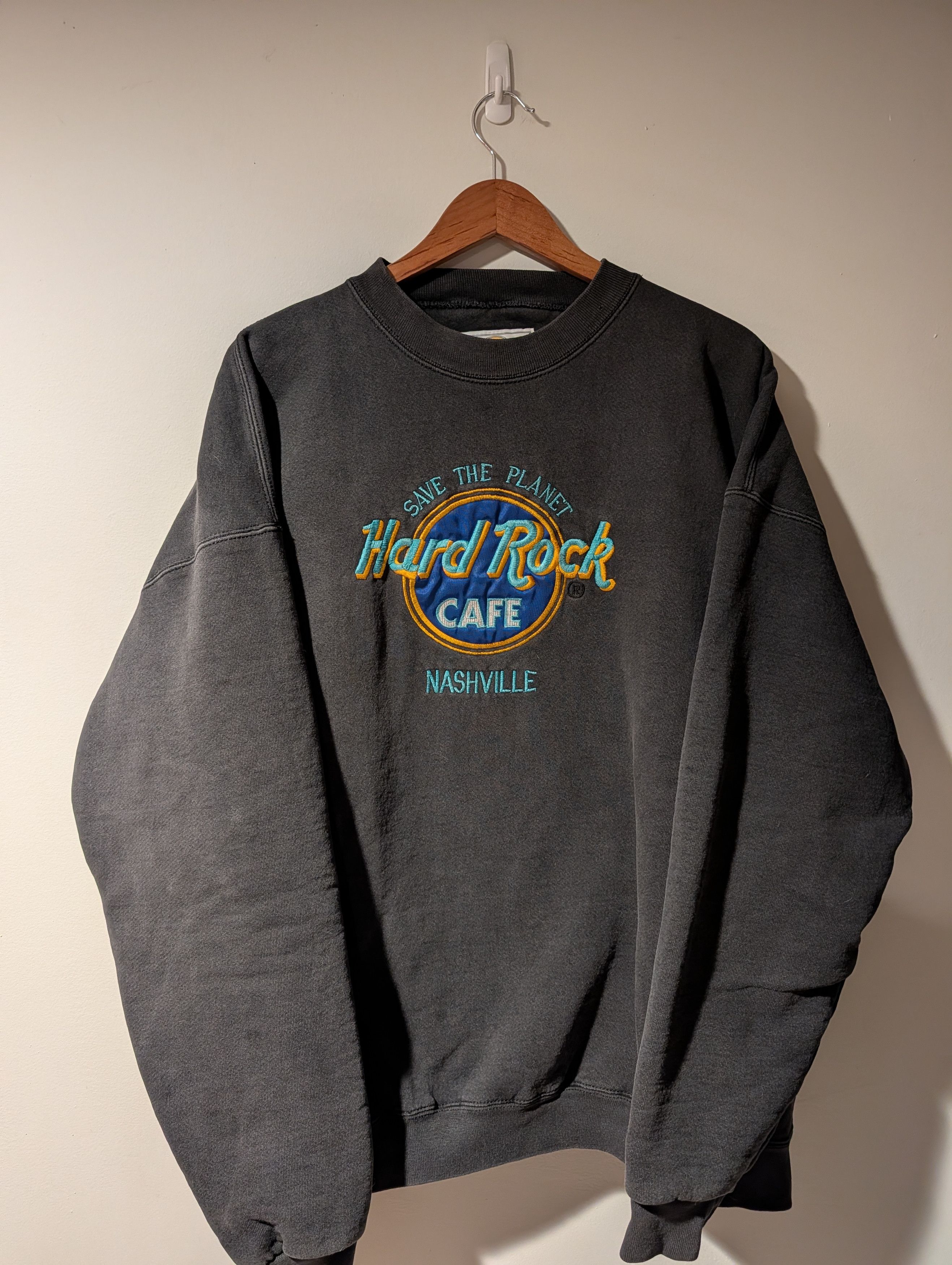 Hard Rock Cafe Vintage Hard Rock Cafe Nashville Save The Planet Sweatshirt Size US XL / EU 56 / 4 - 1 Thumbnail