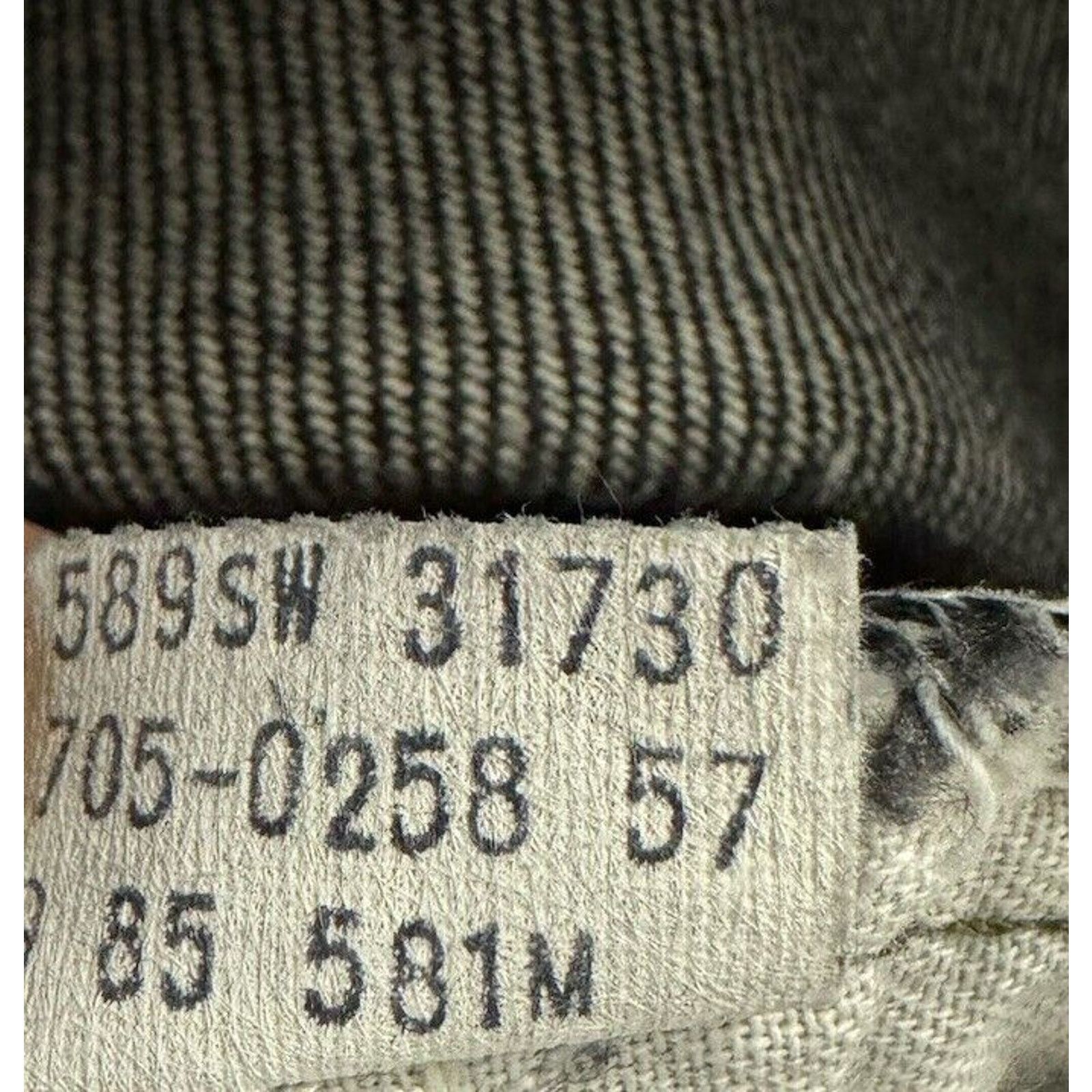Levi's Deadstock True Vintage Levi Straight Black 705 Men W30 X L34 Size US 30 / EU 46 - 4 Thumbnail