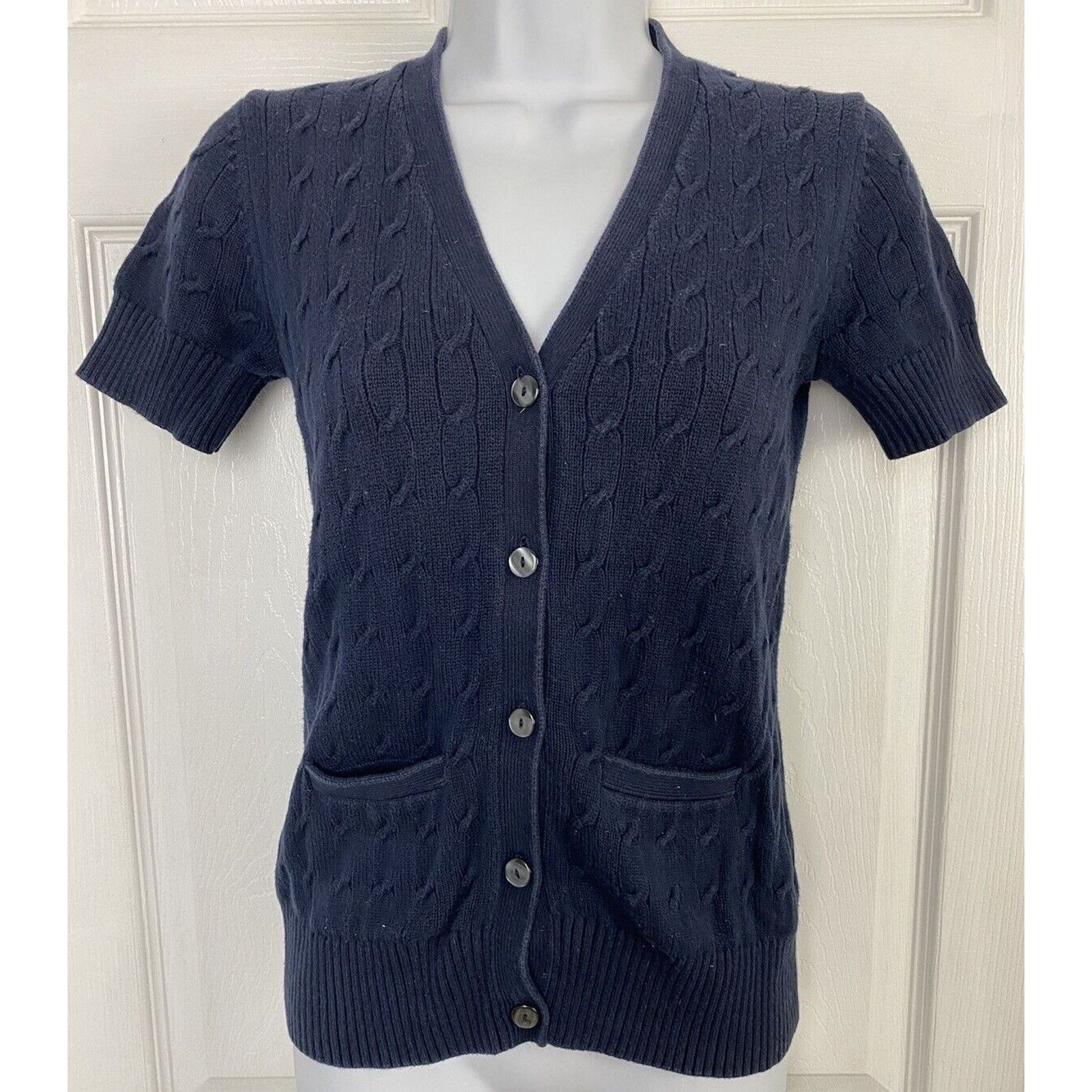 Brooks Brothers Brooks Brothers Cable Knit Short Sleeve Button Up Cardigan Size XS / US 0-2 / IT 36-38 - 1 Thumbnail