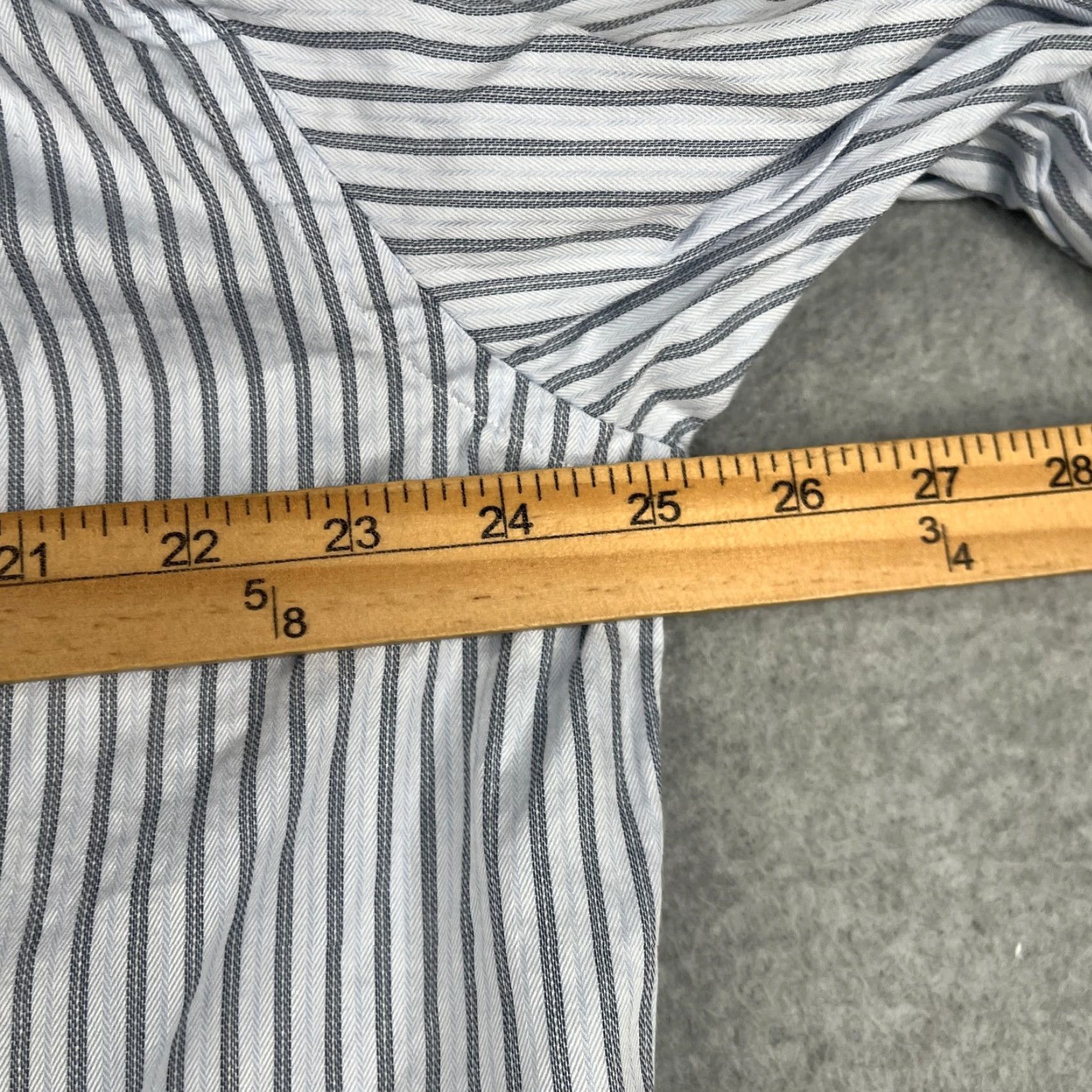 Tommy Bahama Tommy Bahama Shirt Dress Shirt White Gray Striped Long Sleeve Button Up Collared Mens Regular 17 Casual Modern Classic Size US XL / EU 56 / 4 - 7 Thumbnail