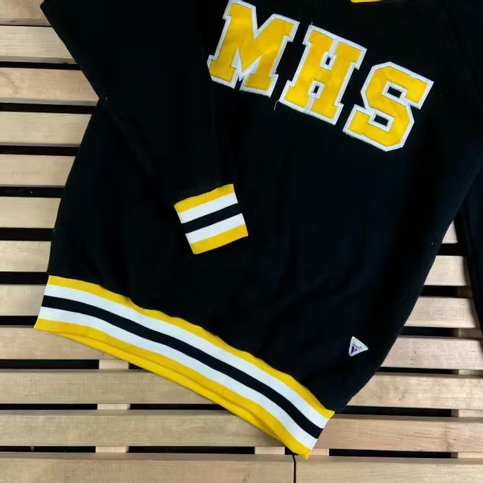 Vintage Sweatshirt V Neck MHS Varsity Vintage Madi In Usa Size L Size US L / EU 52-54 / 3 - 3 Thumbnail