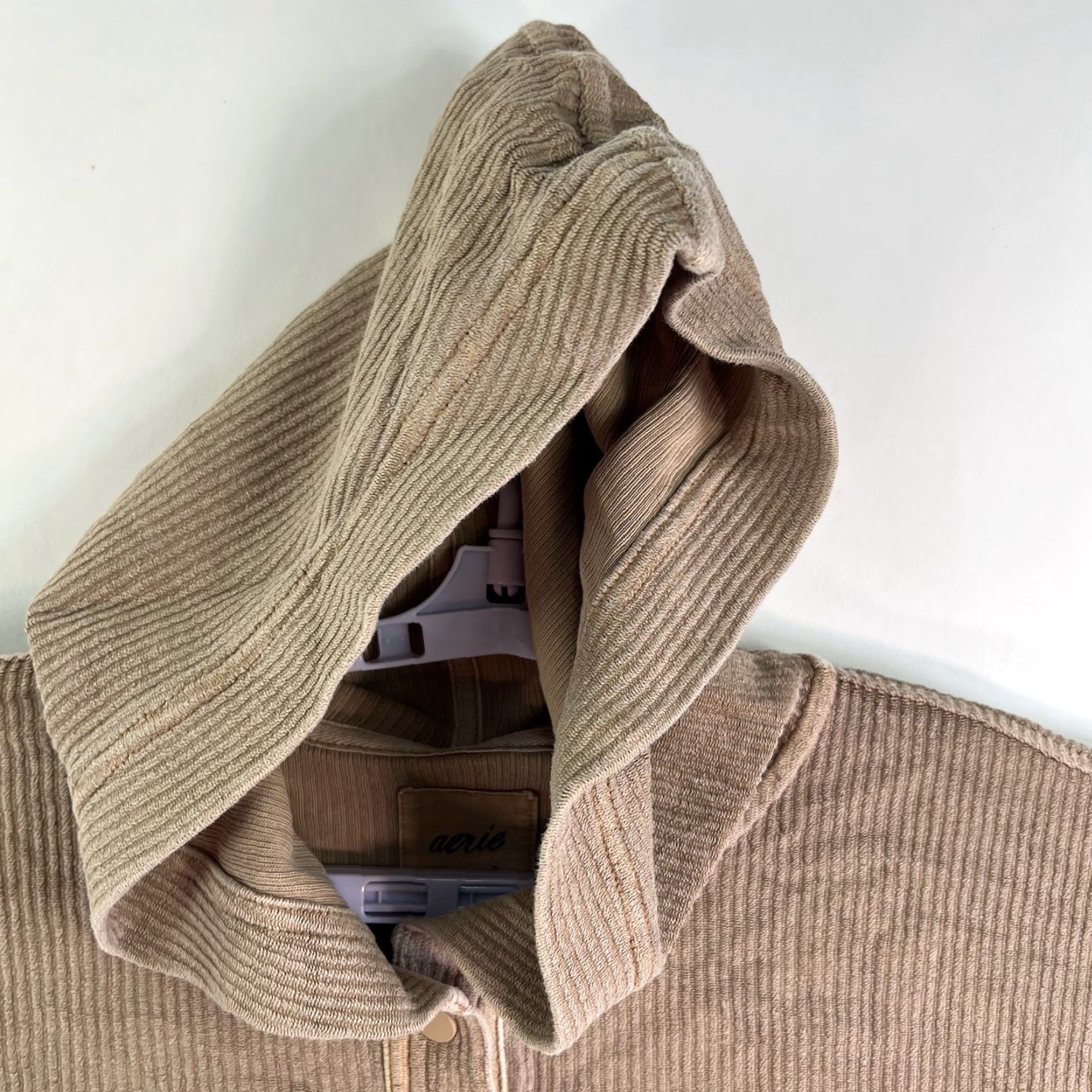 Vintage Aerie Hooded Sweatshirt 1/4 Button-Up Womens S Tan Solid V-Neck Hooded Pullover Casual Activewear Women S Tan Sweatshirt Size S / US 4 / IT 40 - 3 Thumbnail