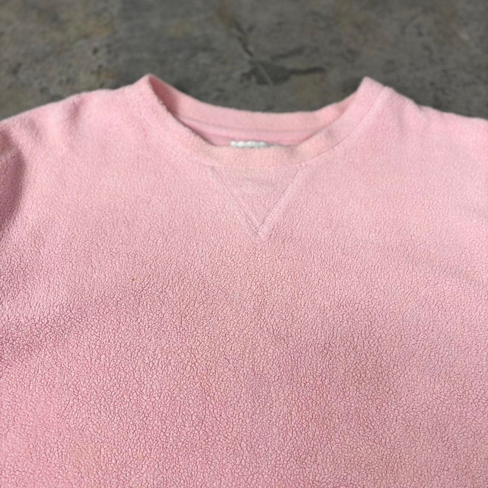 Vintage Vintage 90s Coquette Pink Fleece Sweatshirt Size L Size L / US 10 / IT 46 - 2 Thumbnail