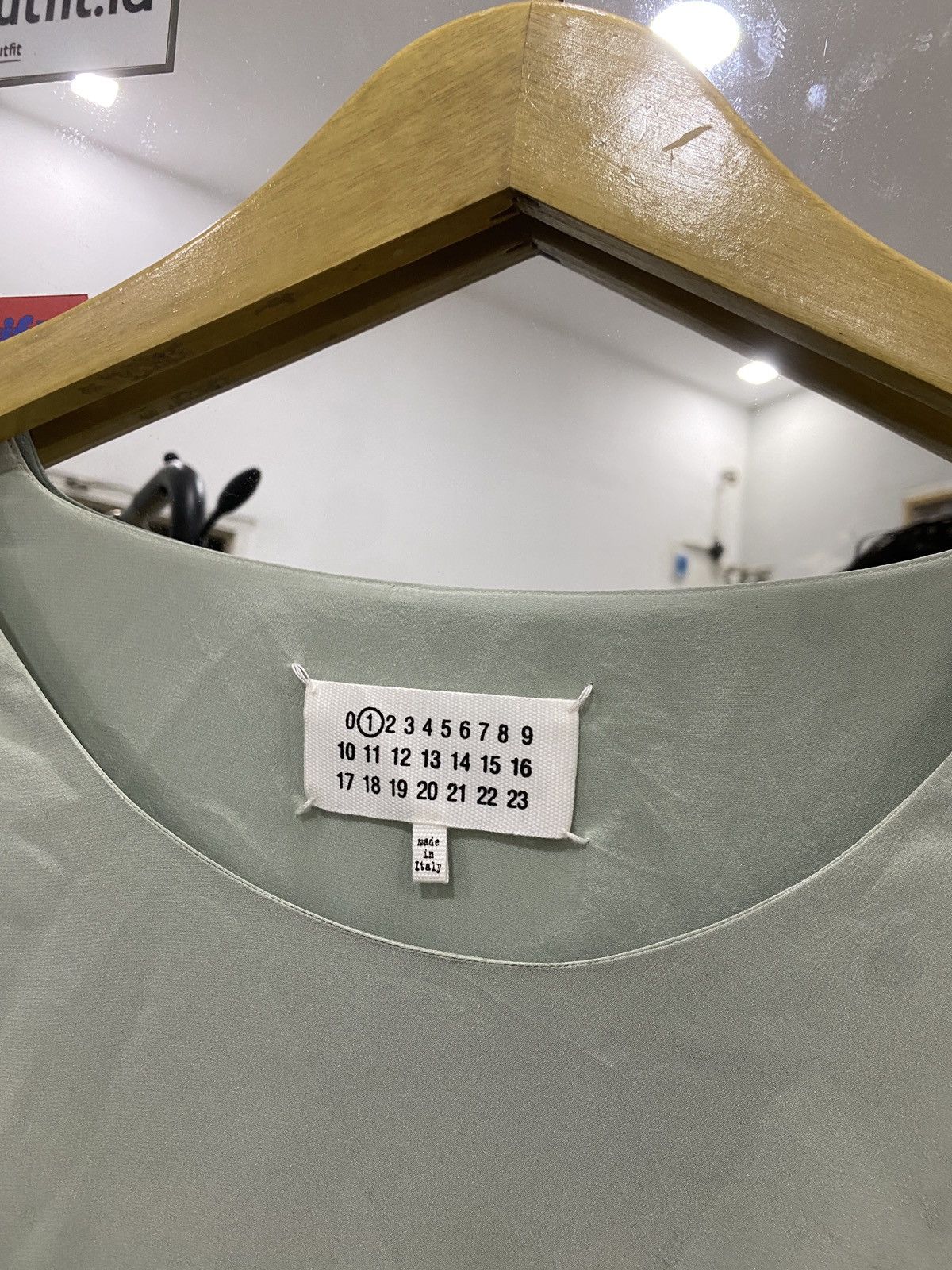 Maison Margiela Maison Margiela Blouse Size M / US 6-8 / IT 42-44 - 2 Thumbnail