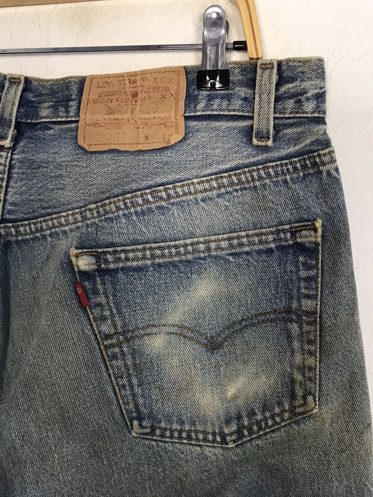 Levi's Vintage Clothing Levi's 80s Lot 501 Buttonfly Indigo Denim Beauty Fade Jeans Size US 35 - 7 Thumbnail