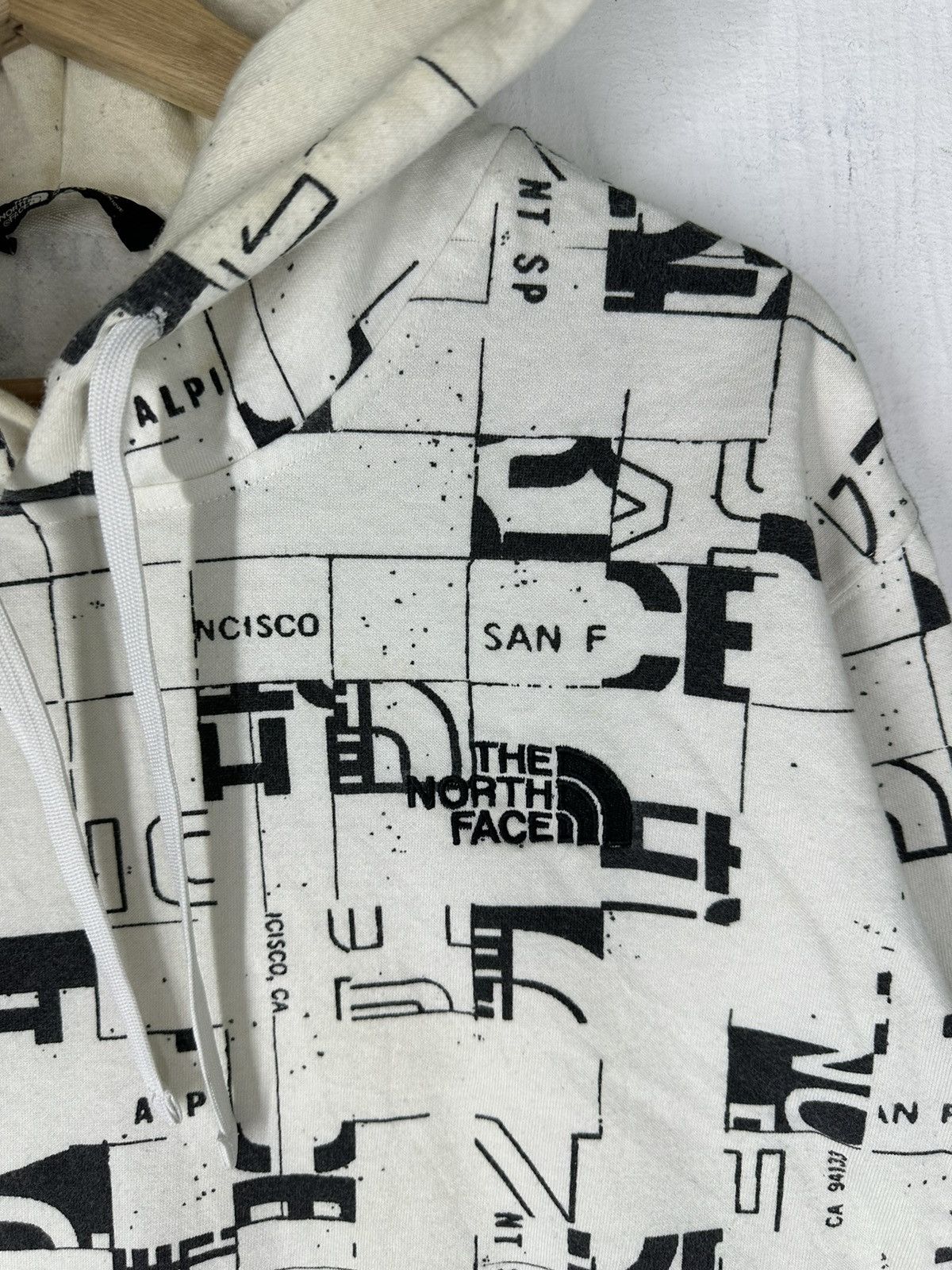 The North Face × Vintage TNF Full Over Print Hoodie Sweatshirt Size US XL / EU 56 / 4 - 3 Thumbnail