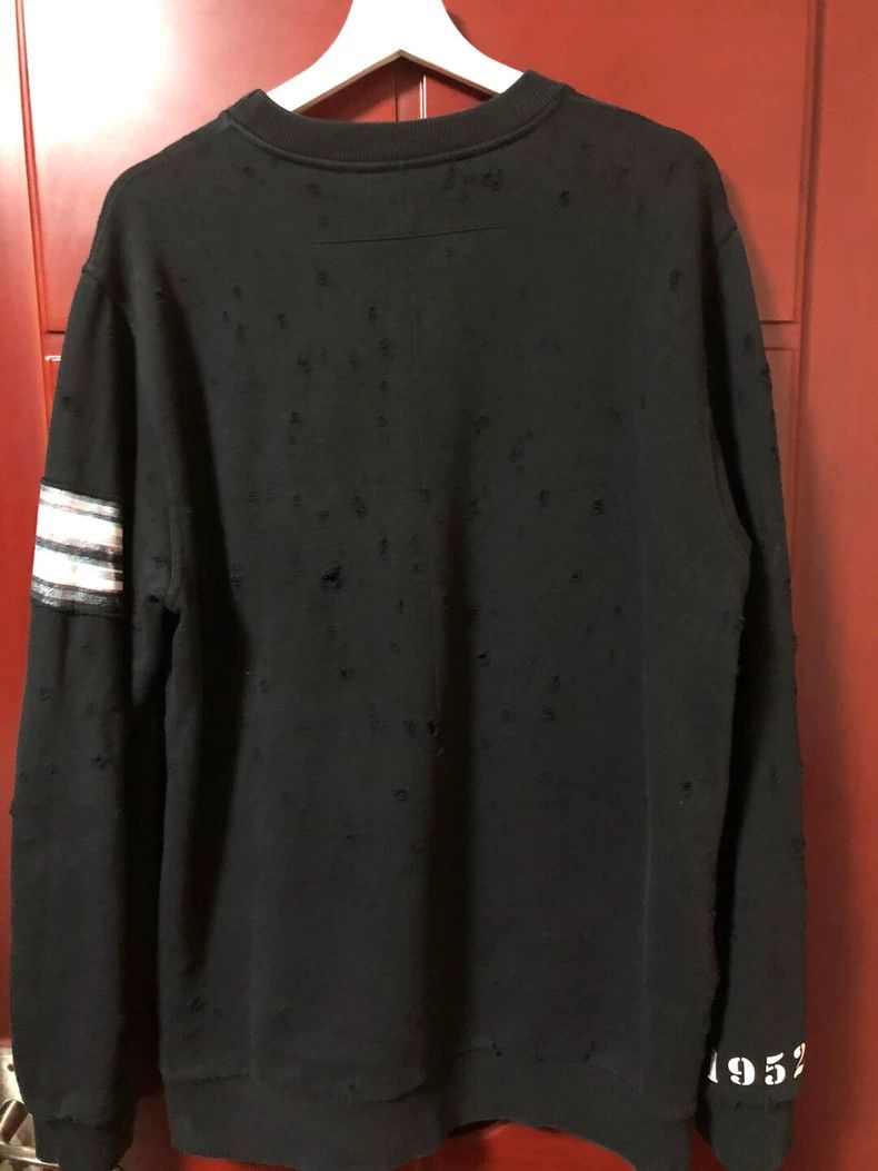 Givenchy Givenchy Ripped sweater M size Size US M / EU 48-50 / 2 - 5 Thumbnail
