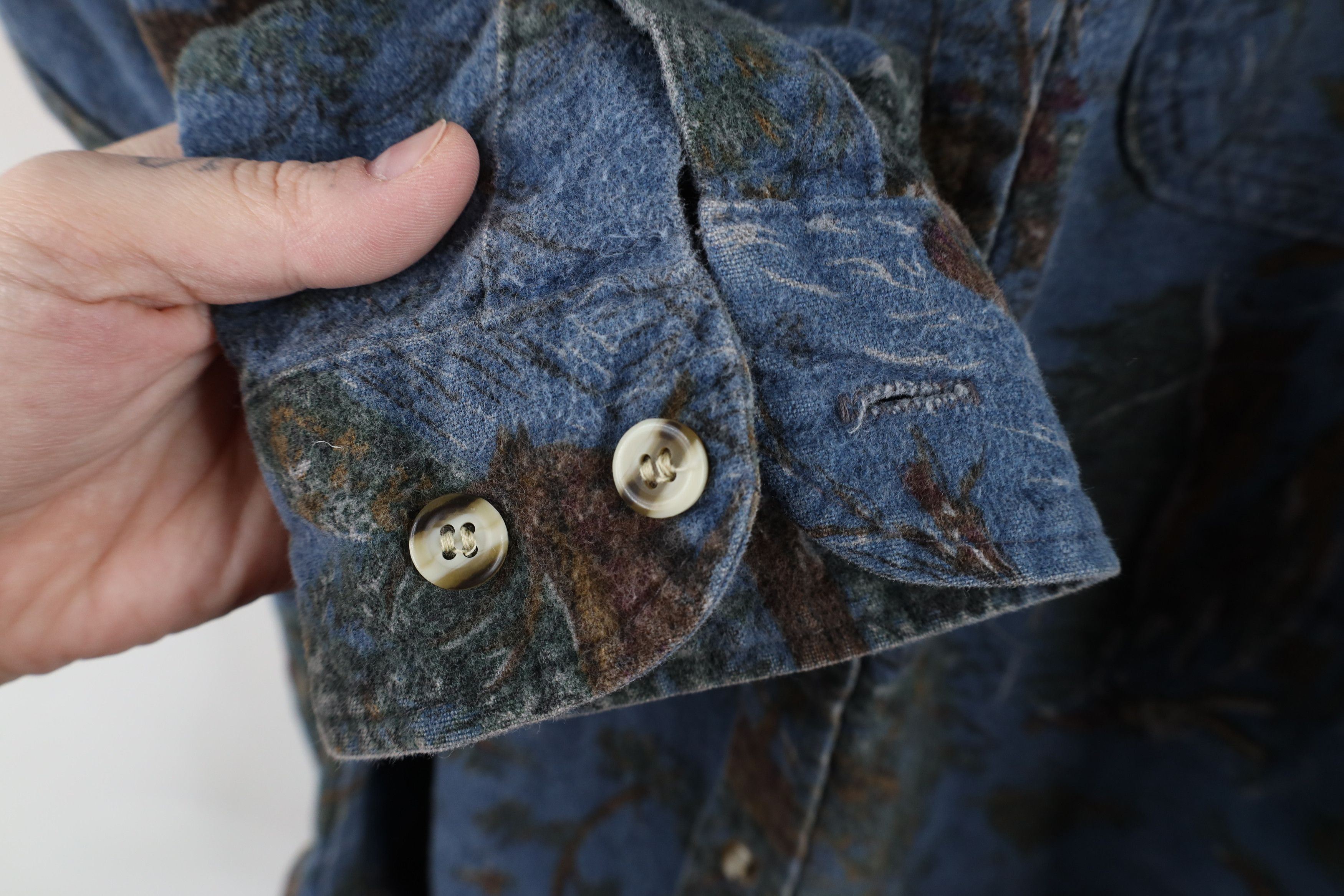 Vintage Vintage 90s Streetwear Button Shirt USA Mens Button Shirt Size US L / EU 52-54 / 3 - 7 Thumbnail