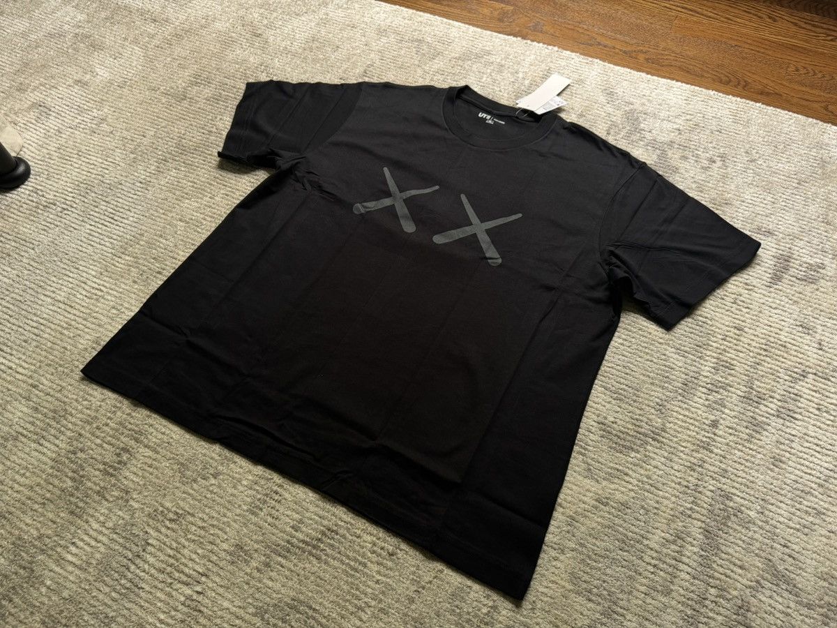 Andy Warhol × Kaws × Uniqlo 2XL Kaws Andy Warhol BFF Uniqlo UT Shirt Figure Vinyl XXL Size US XXL / EU 58 / 5 - 6 Thumbnail
