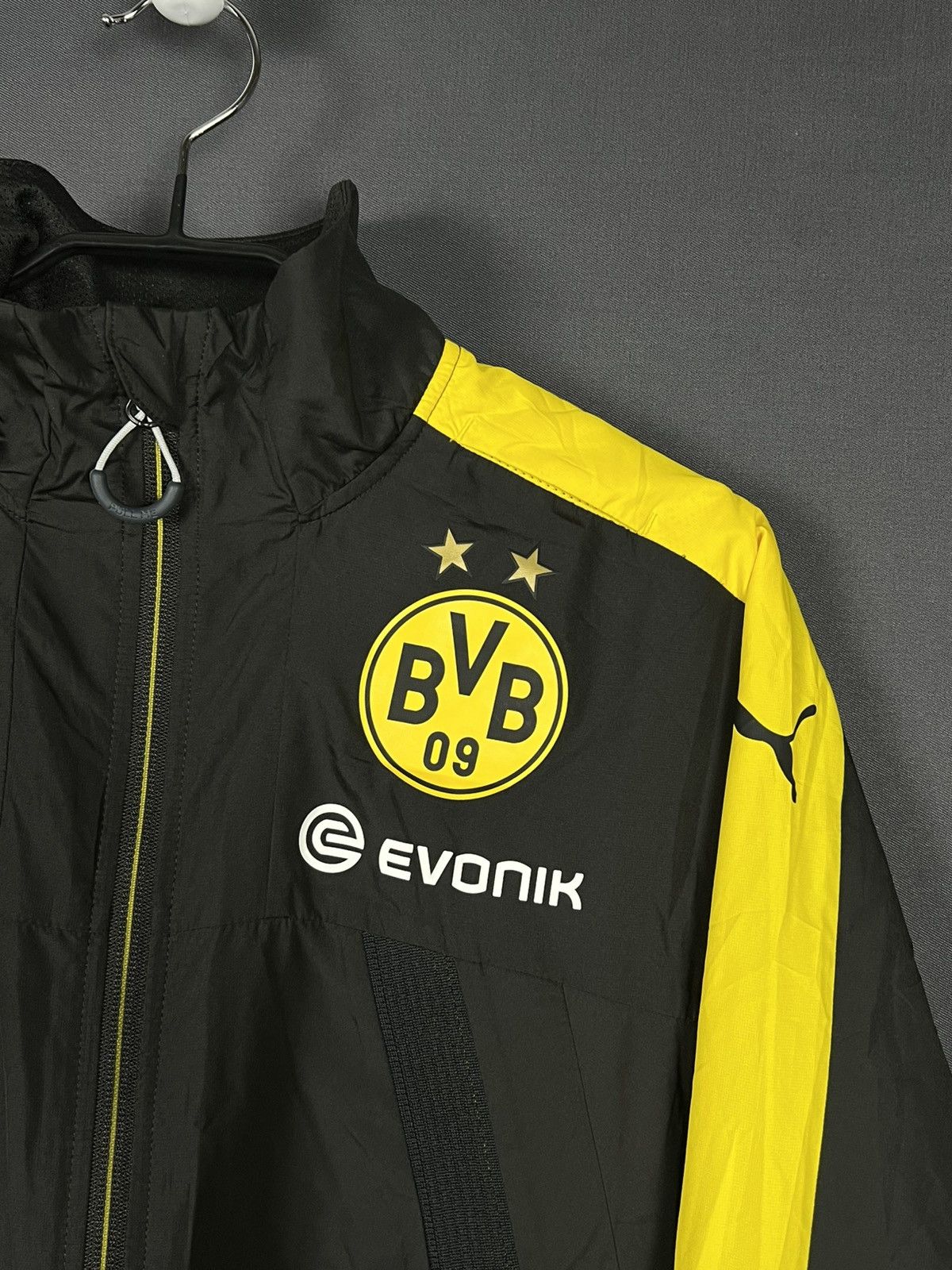 Puma × Vintage Men's soccer jacket Puma BVB 09 Borussia Dortmund size M Size US M / EU 48-50 / 2 - 4 Thumbnail