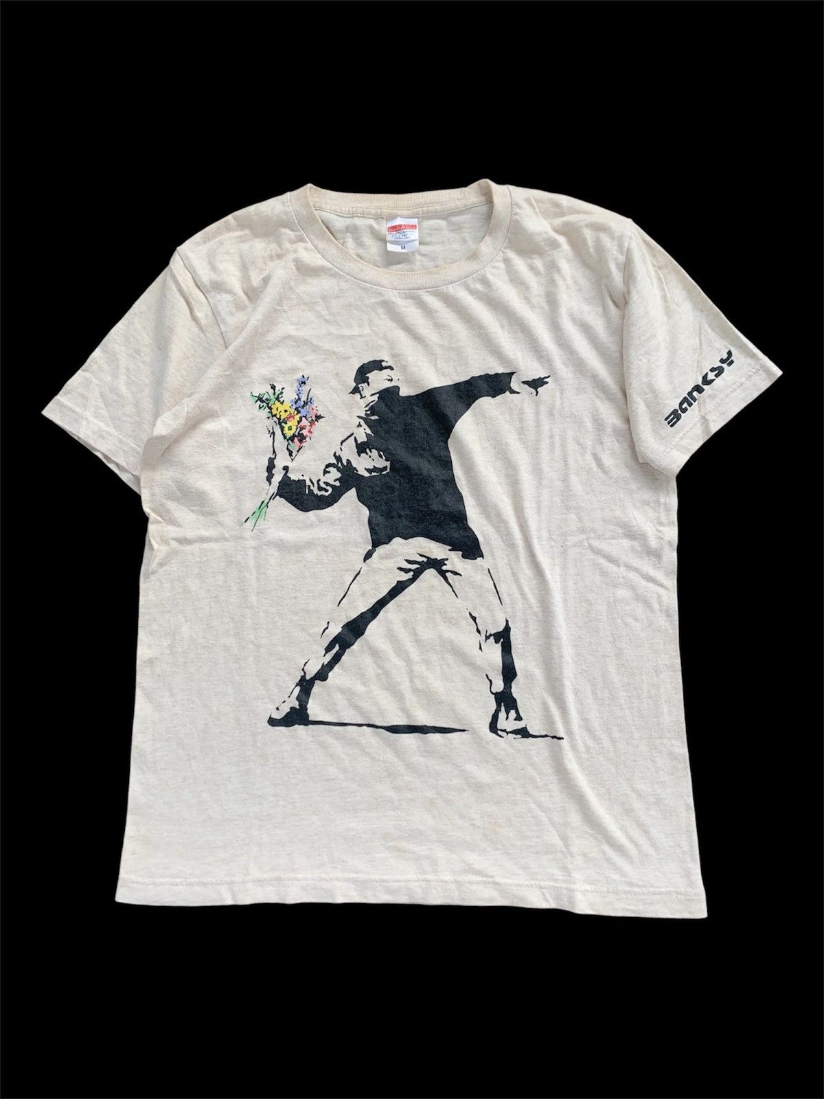 Vintage Vintage 00s Banksy Bush Thrower Rage the Flower art tee y2k Size US M / EU 48-50 / 2 - 2 Thumbnail