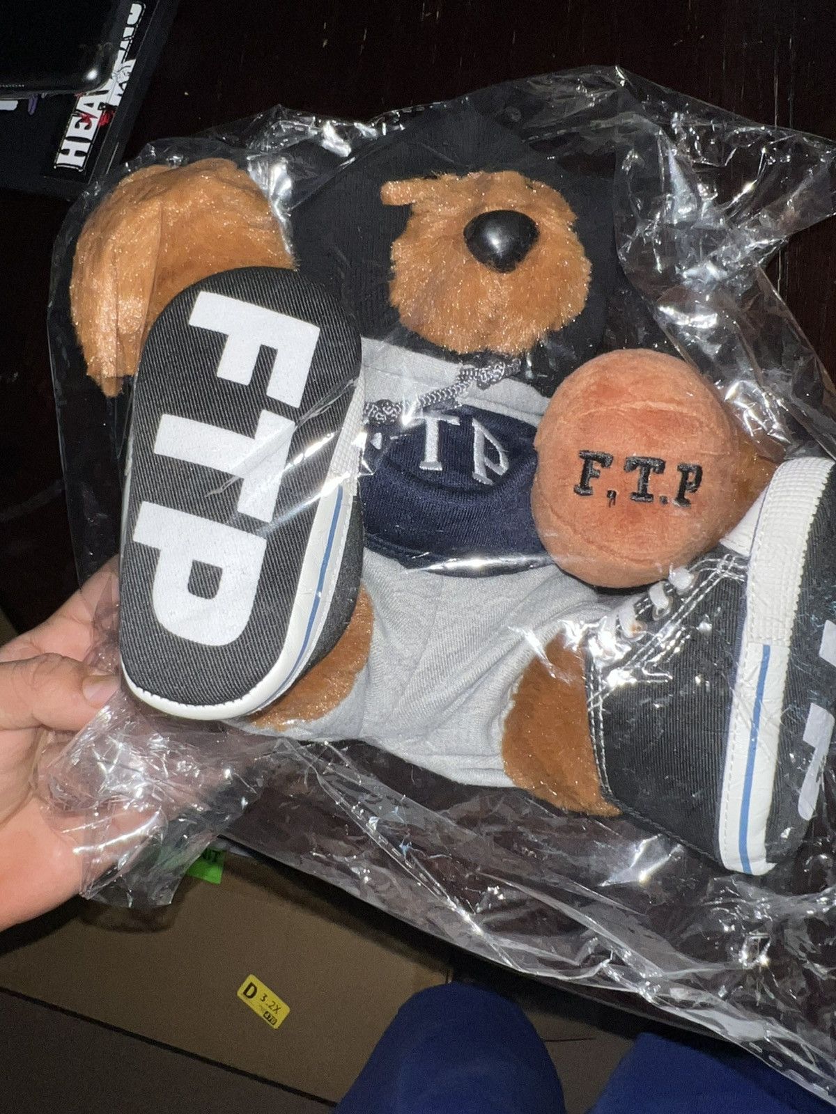 Ftp copies supreme drops? : r/fuckthepopulation