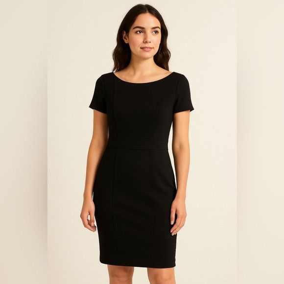 St. John St. John Black Short Sleeve Sheath Dress Size 4 Size S / US 4 / IT 40 - 1 Thumbnail