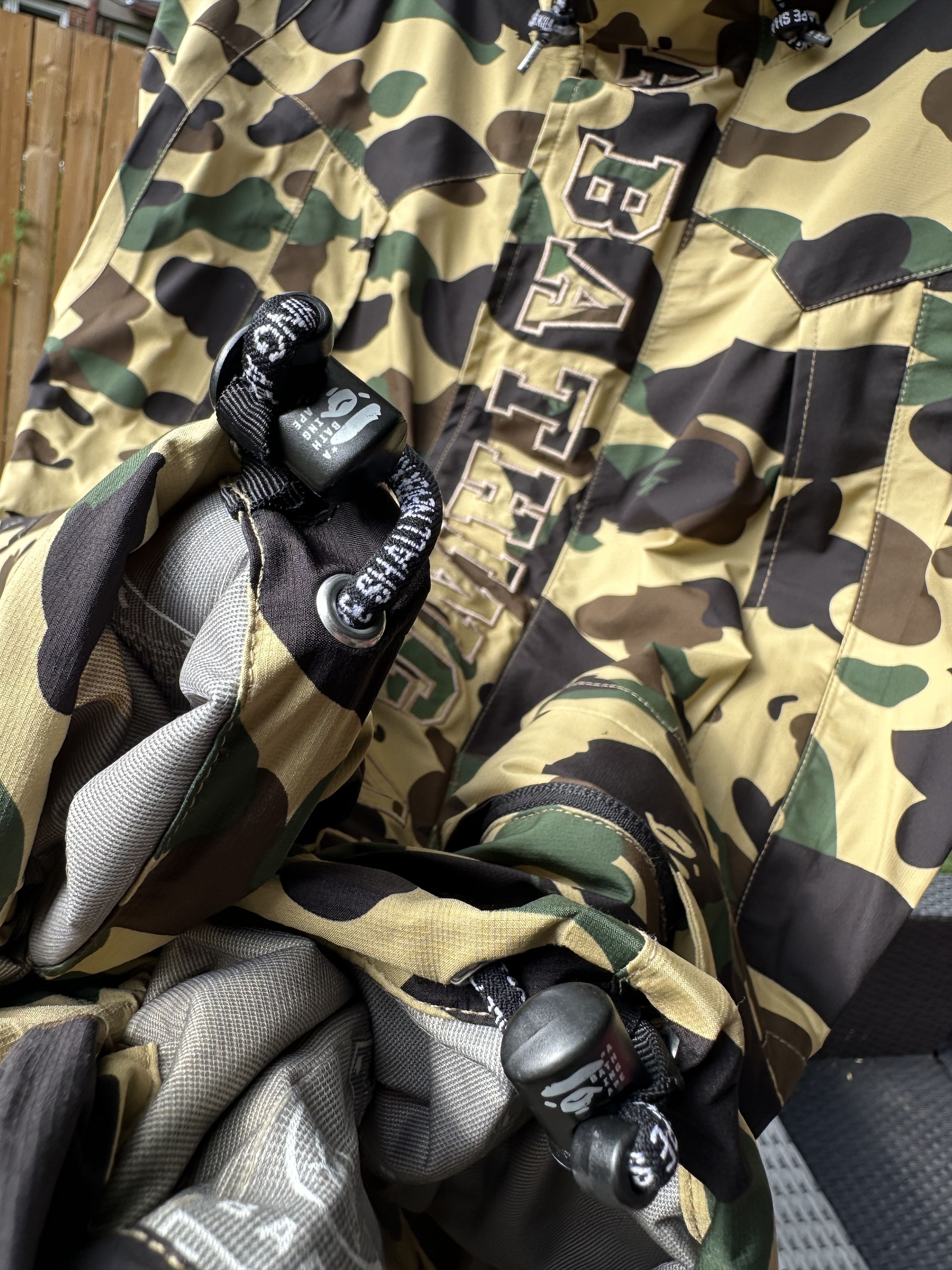 Bape BAPE 1st Camo Gore-Tex Snowboard Jacket Yellow Camo Size US M / EU 48-50 / 2 - 10 Thumbnail