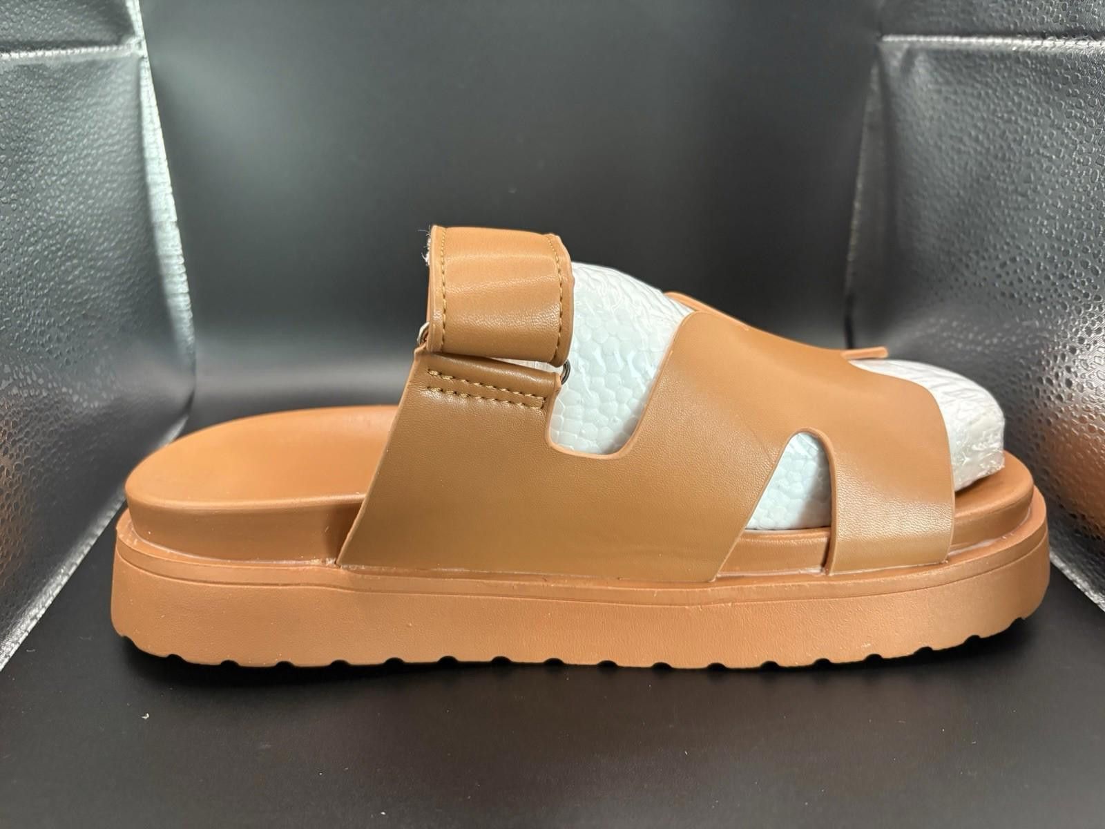 The Unbranded Brand Thick Platform Slides Women Sz 7 adjustable Khaki Sandals Size US 7 / IT 37 - 4 Thumbnail