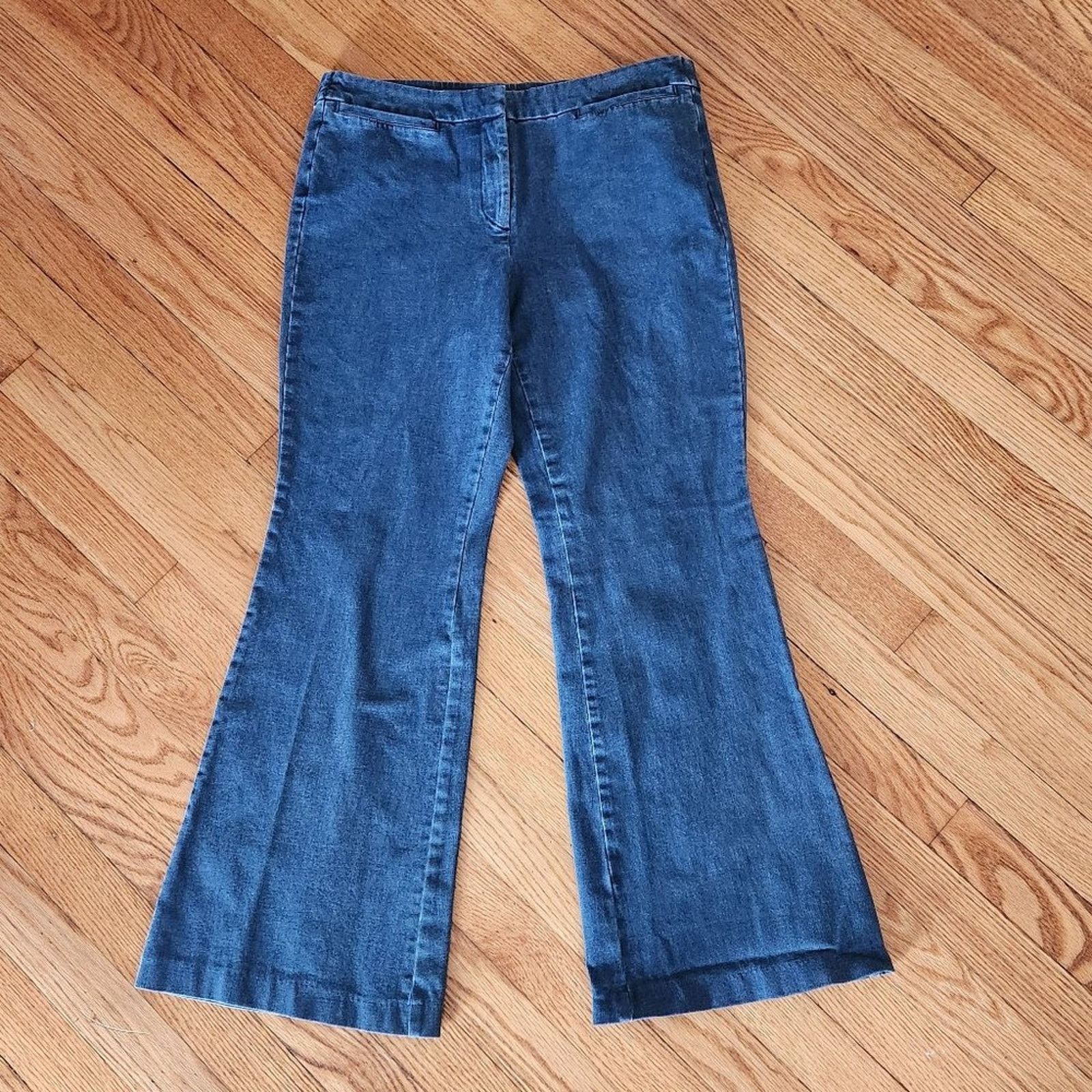Isaac Mizrahi Flat Front Flare Leg Pants from Isaac Mizrahi Live! Size 32" / US 10 / IT 46 - 1 Thumbnail