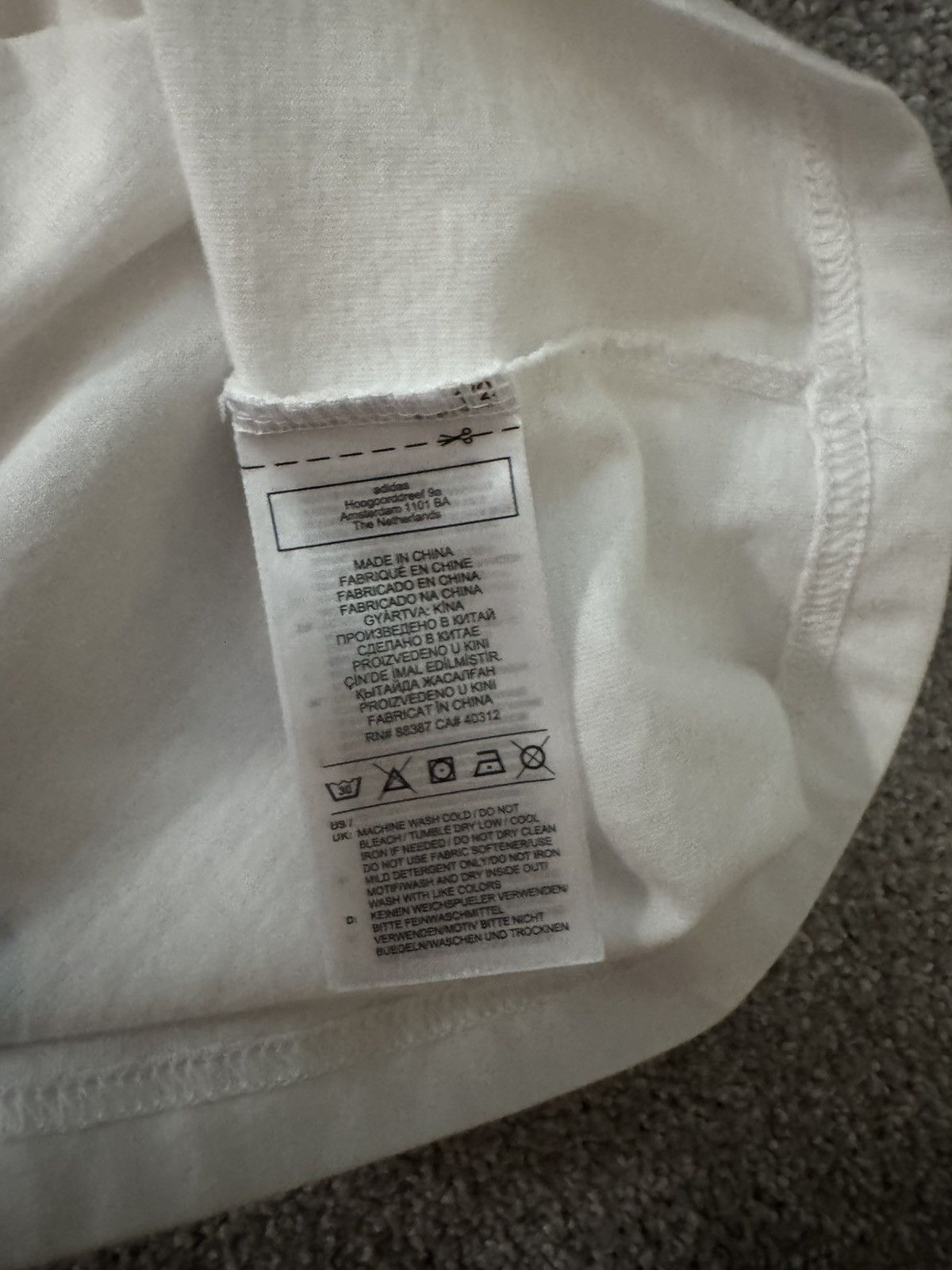 Adidas Adidas Ying Yang White Tee Size US L / EU 52-54 / 3 - 4 Thumbnail