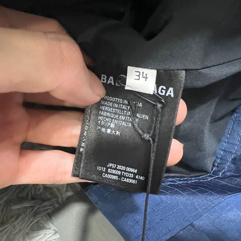 Balenciaga Balenciaga size 34 hooded jacket 2501-Nextarrow Size US M / EU 48-50 / 2 - 3 Thumbnail