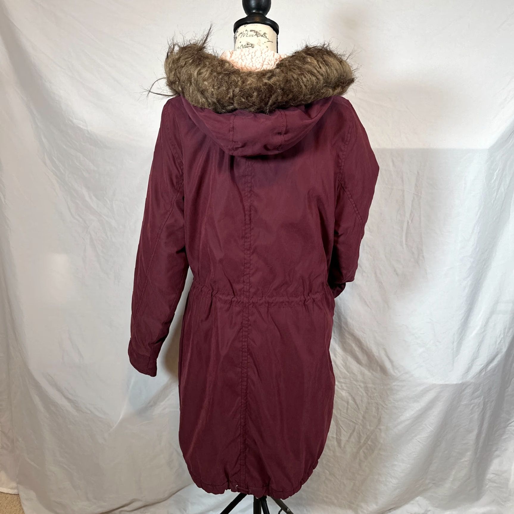 Abercrombie & Fitch VINTAGE Abercrombie & Fitch Jacket Coat Parka Hooded Lined Faux Fur Red Burgundy Extra Large Women’s XL Jacket Size XL / US 12-14 / IT 48-50 - 5 Thumbnail