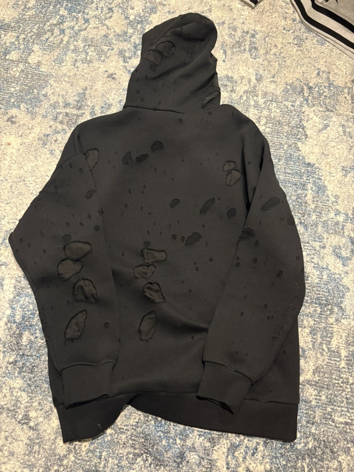 Givenchy Givenchy Black Distressed Logo Hoodie Size US XS / EU 42 / 0 - 5 Thumbnail