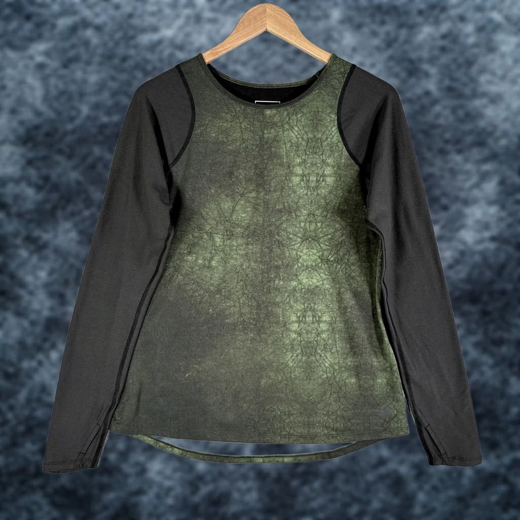The North Face VINTAGE North Face Flight Series Top Shirt Womens L Green Gray Night Flight Night Long Sleeve Running Size L / US 10 / IT 46 - 1 Thumbnail