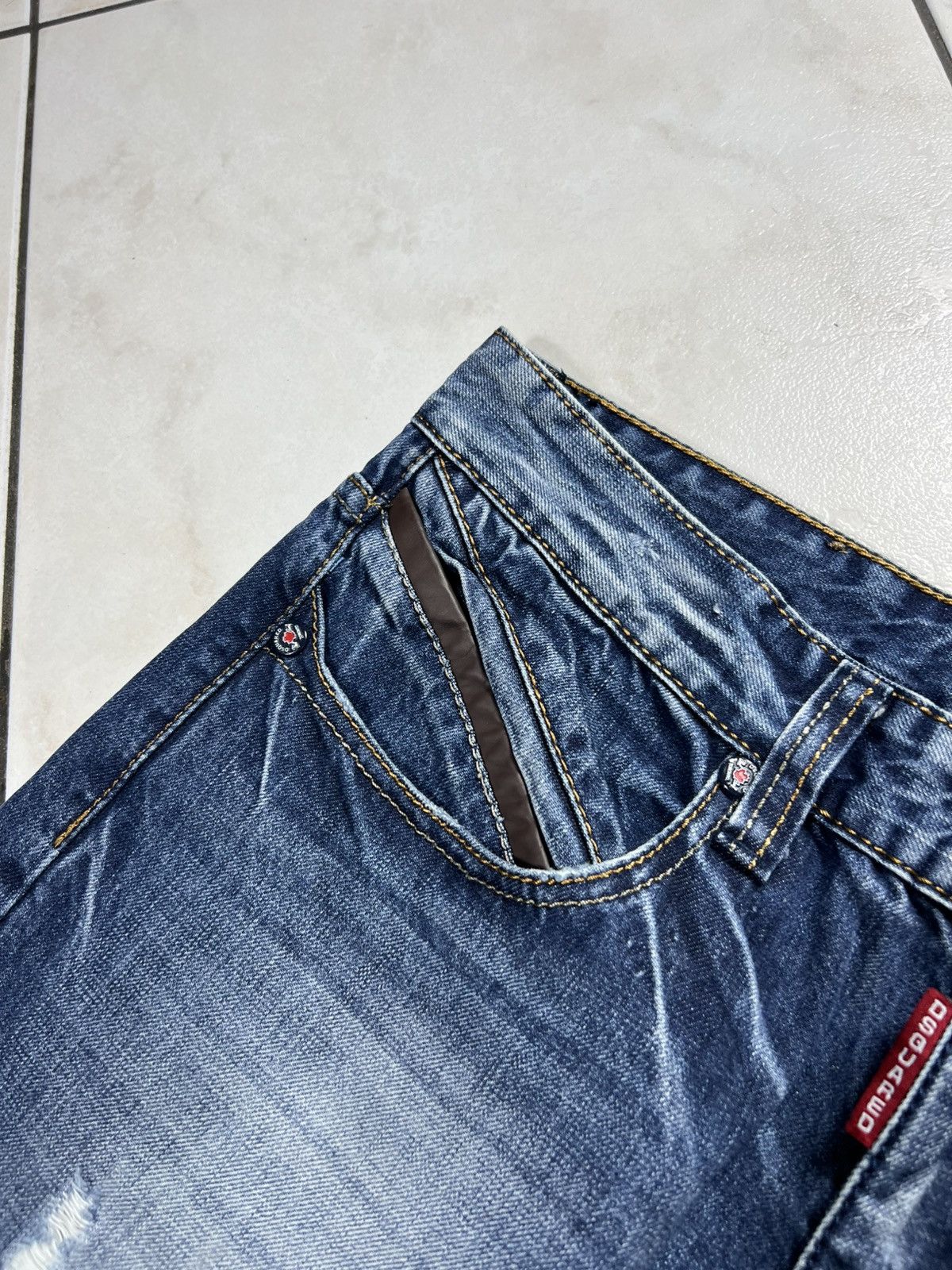 Dsquared2 Vintage 90s Dsquared2 distressed denim ripped jeans pants Size US 34 / EU 50 - 10 Thumbnail