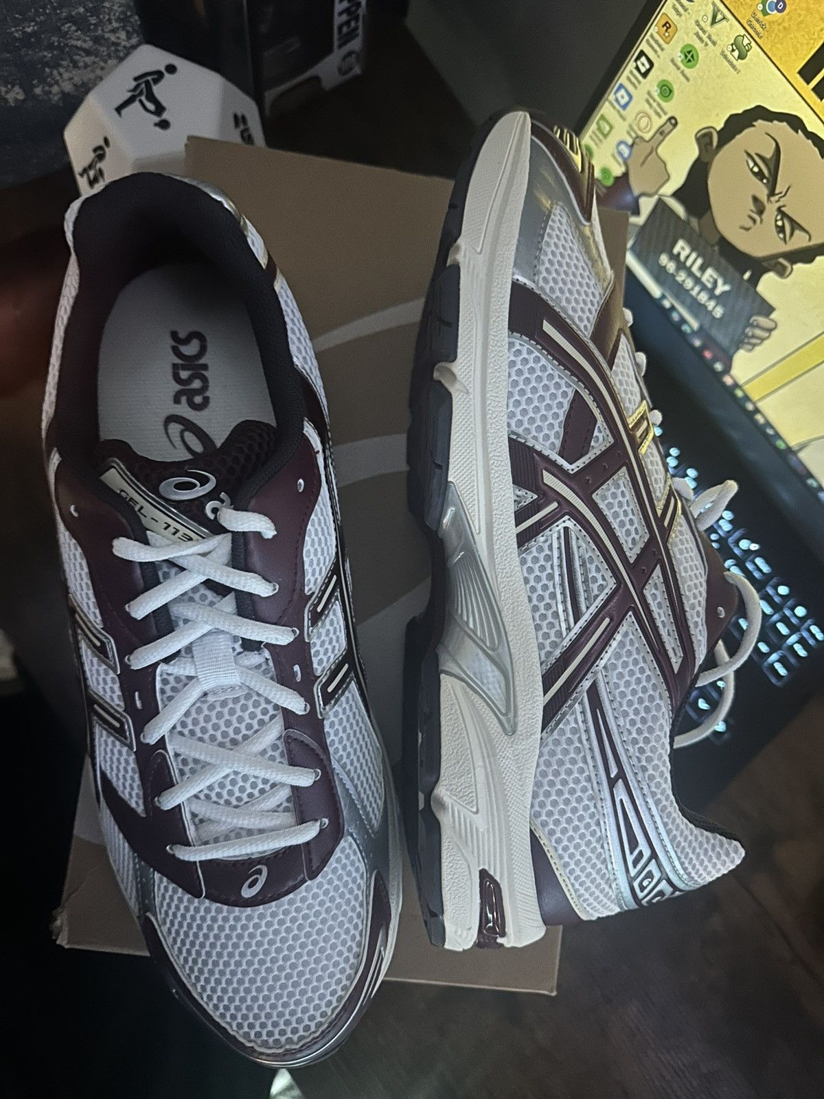 Asics Asics white maroon Size US 13 / EU 46 - 4 Thumbnail