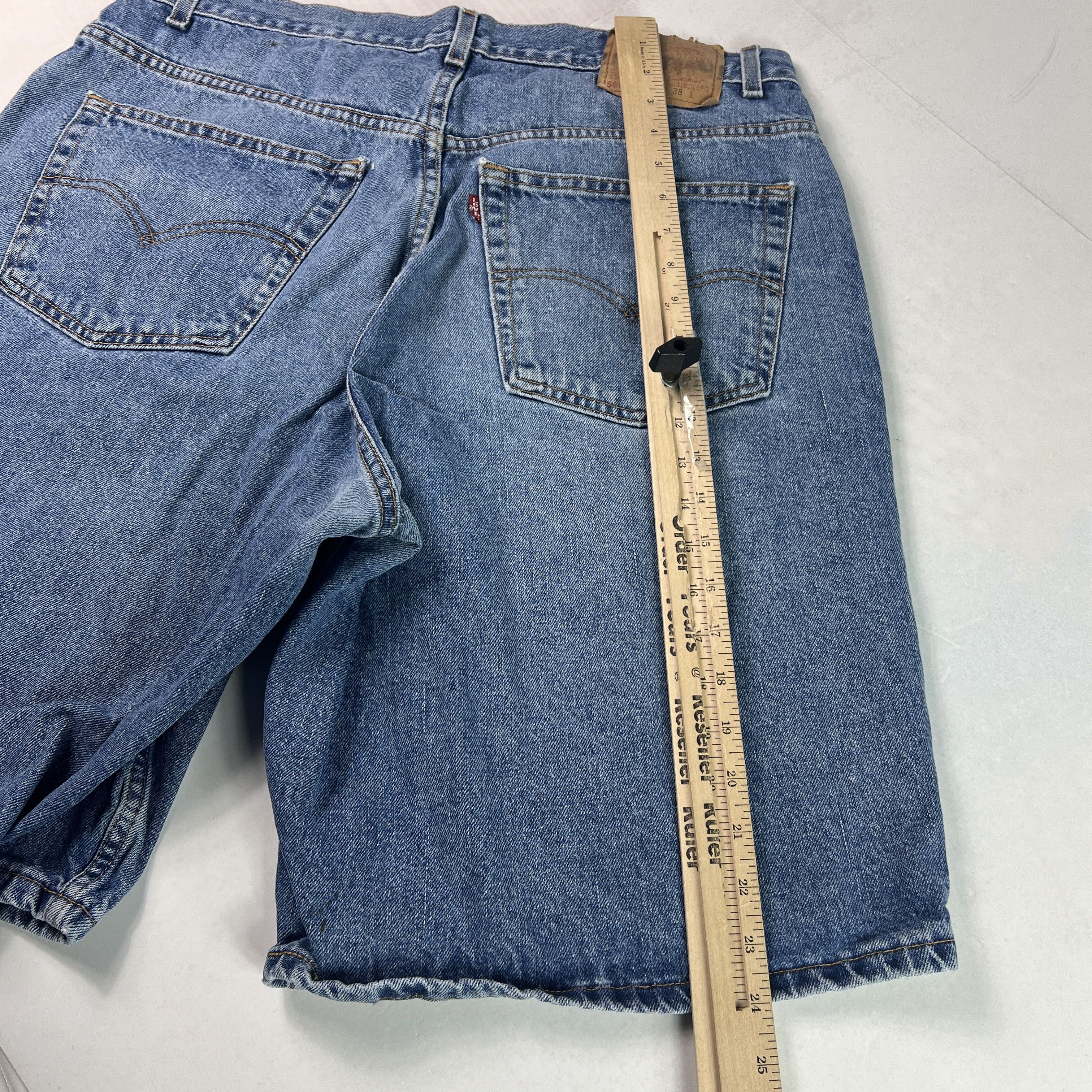 Levi's Y2K Levi's Jean Shorts 560 Loose Faded Thrashed Denim Jorts Size US 36 / EU 52 - 14 Thumbnail
