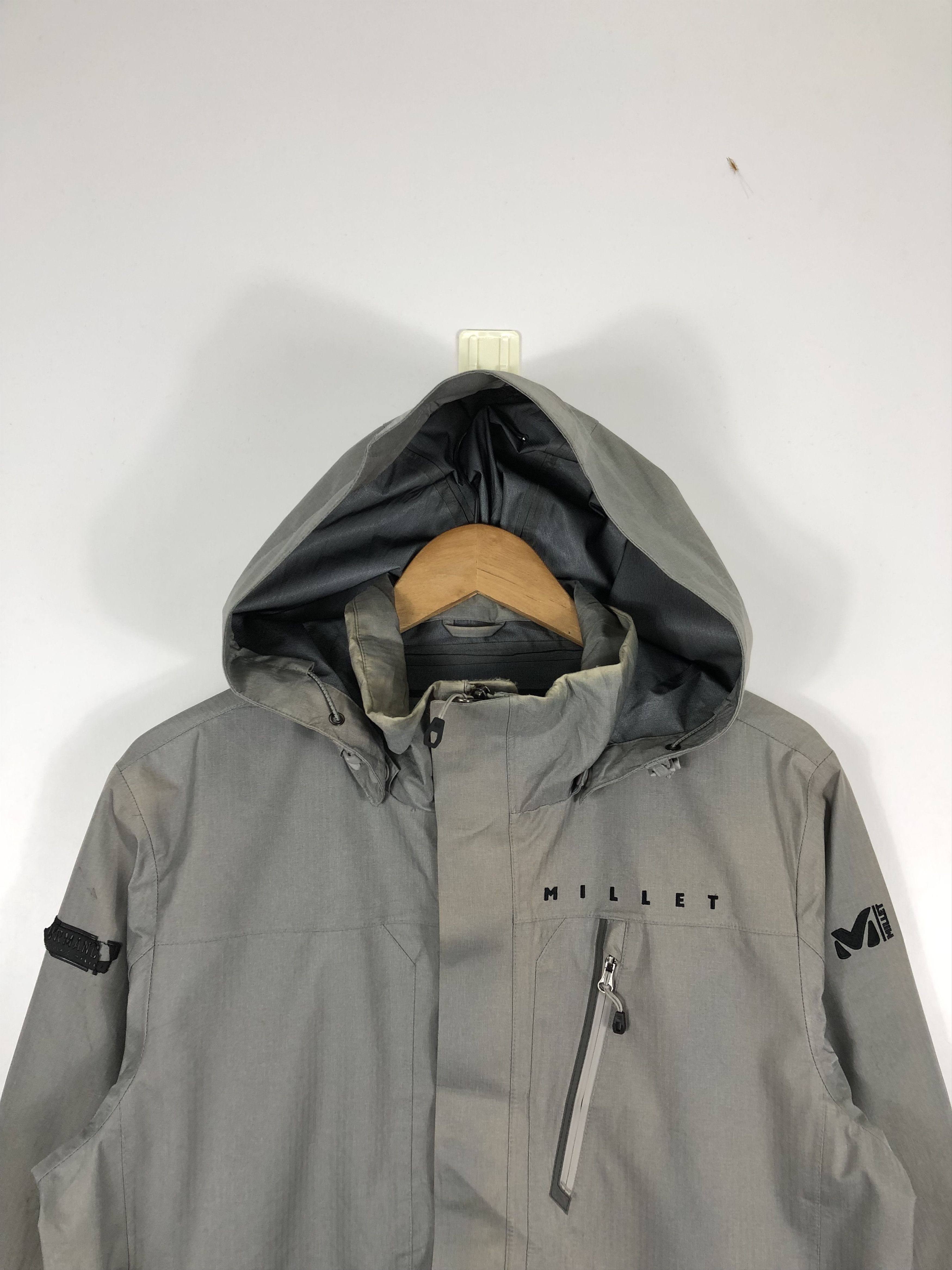 Vintage Vintage Millet Windbreaker Hoodie Jacket J0648 Size US L / EU 52-54 / 3 - 2 Thumbnail